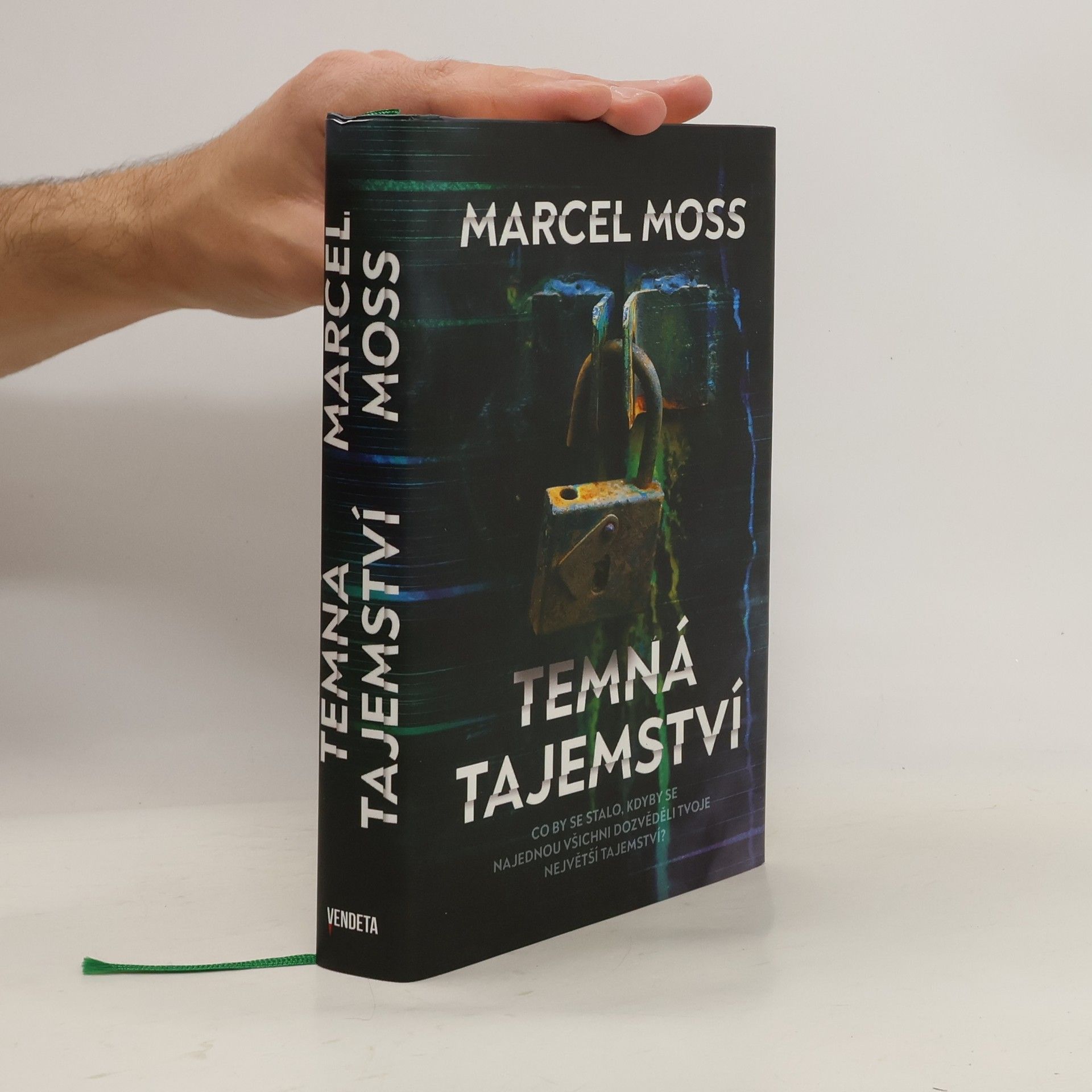 Marcel Moss Temná tajemství