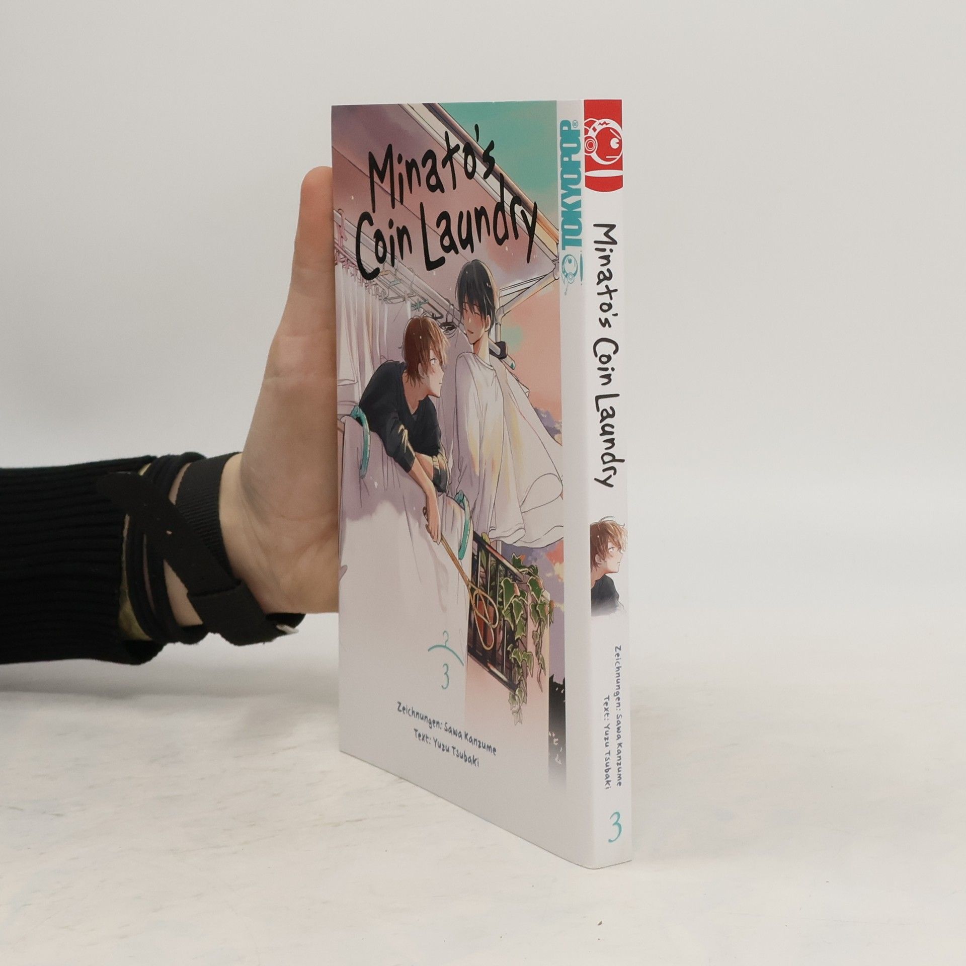 Sawa Kanzume Minato's coin laundry 3