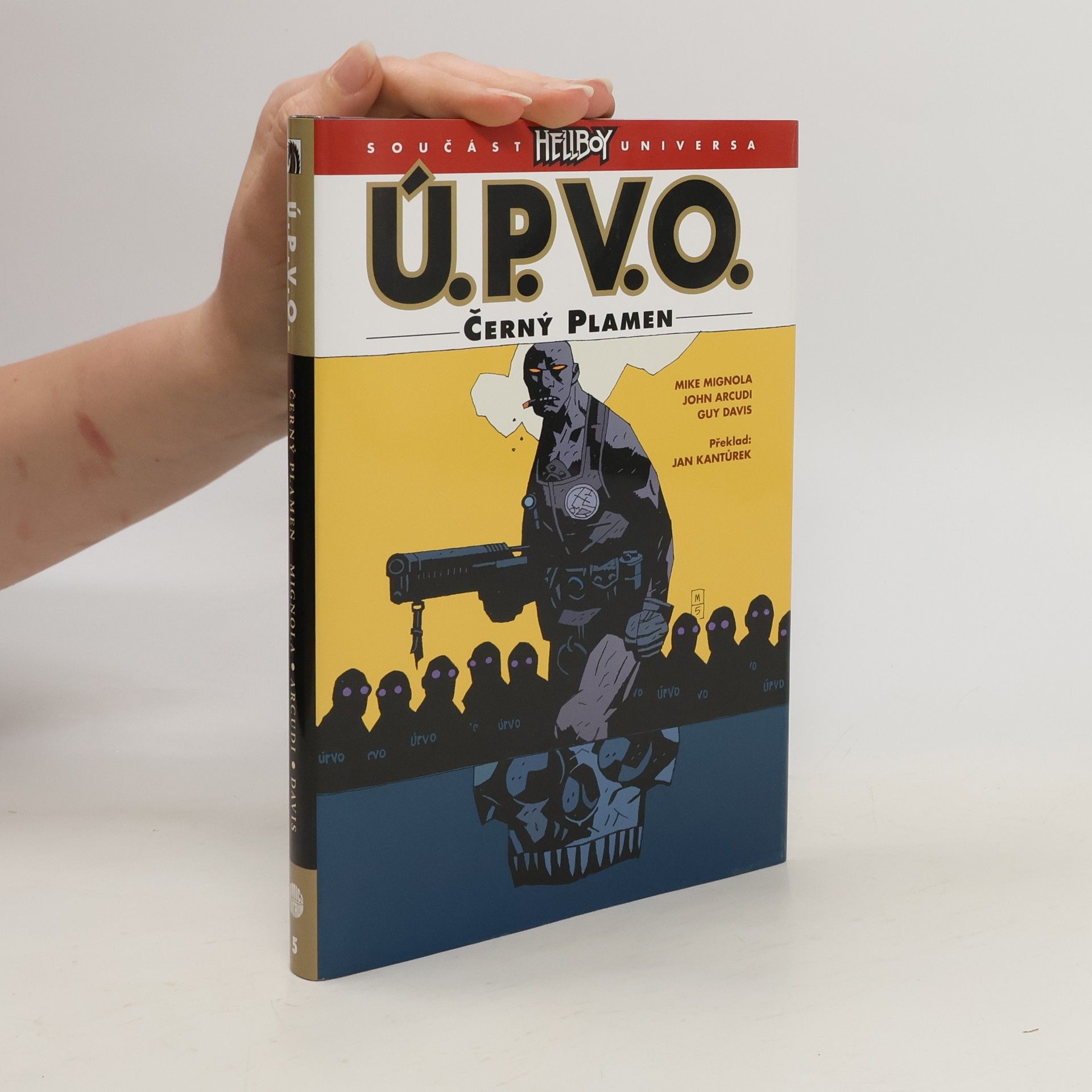 Mike Mignola Černý plamen