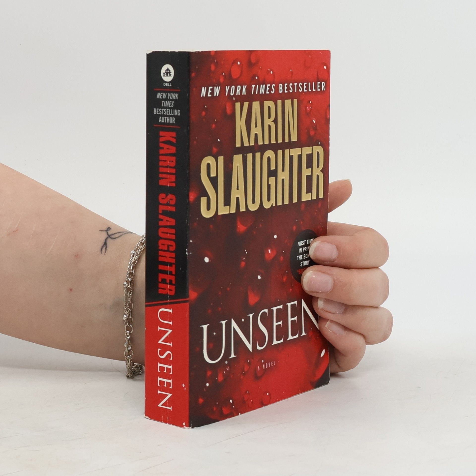 Karin Slaughter Unseen (with bonus novella 'Busted')