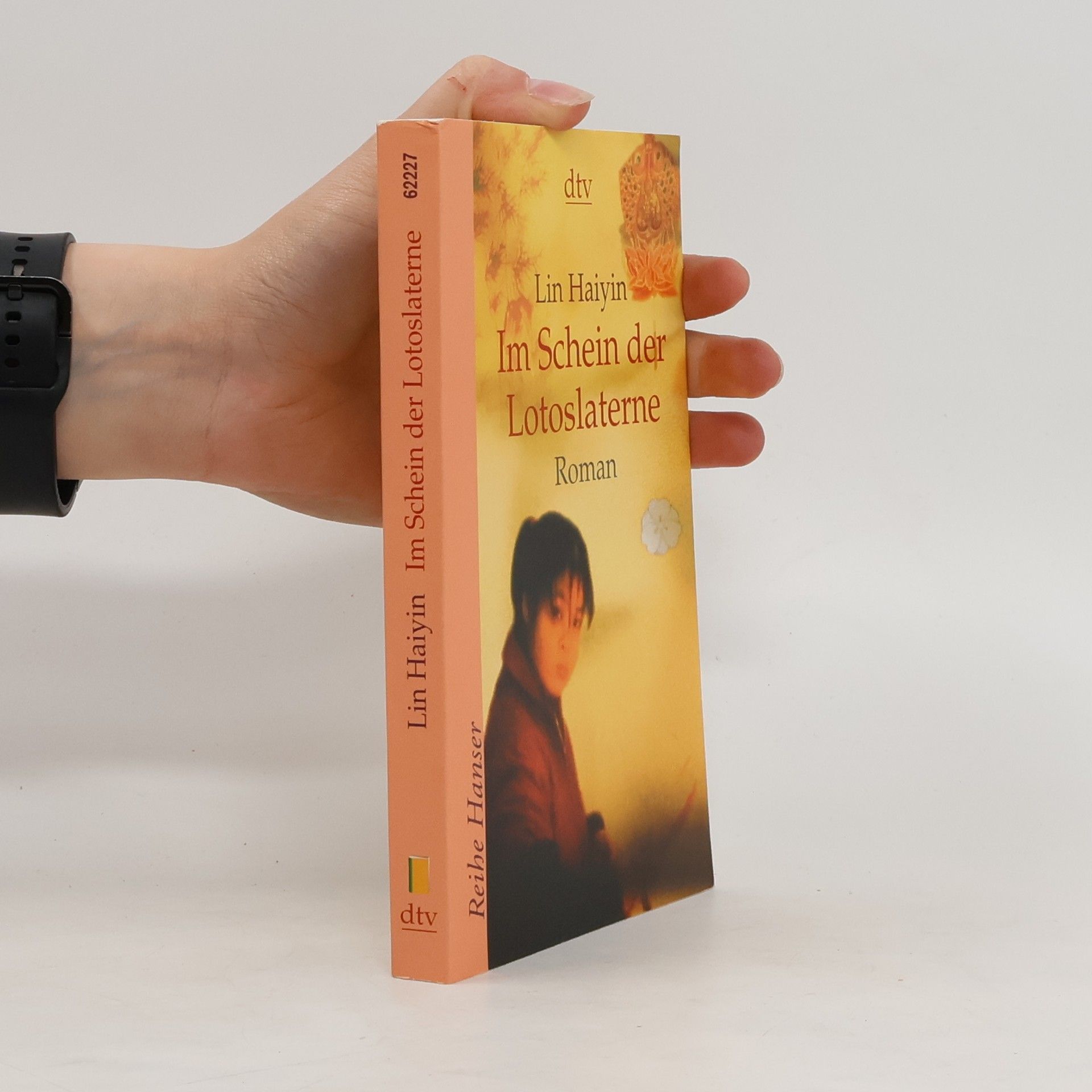 Haiyin Lin Im Schein der Lotoslaterne