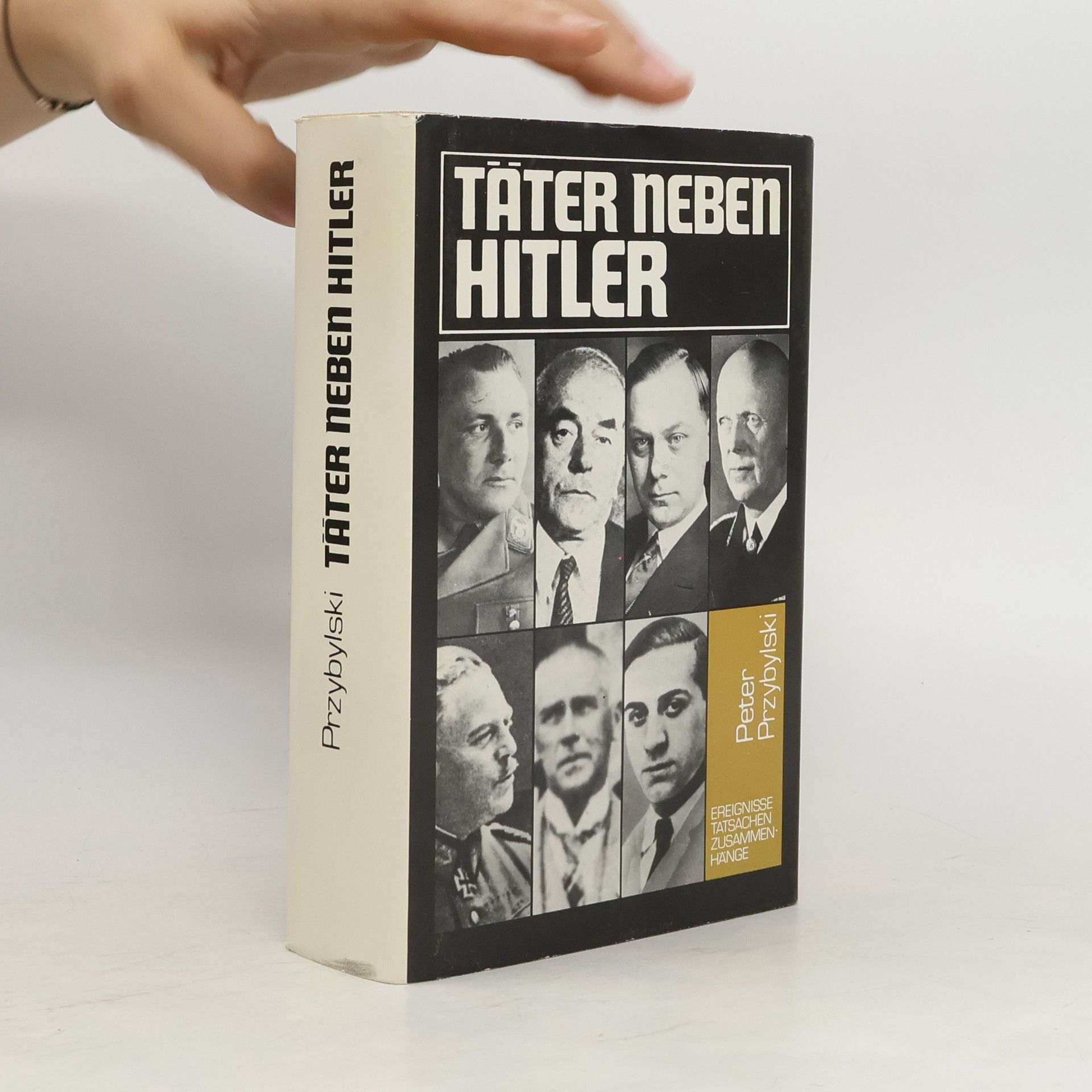 Peter Przybylski Täter neben Hitler