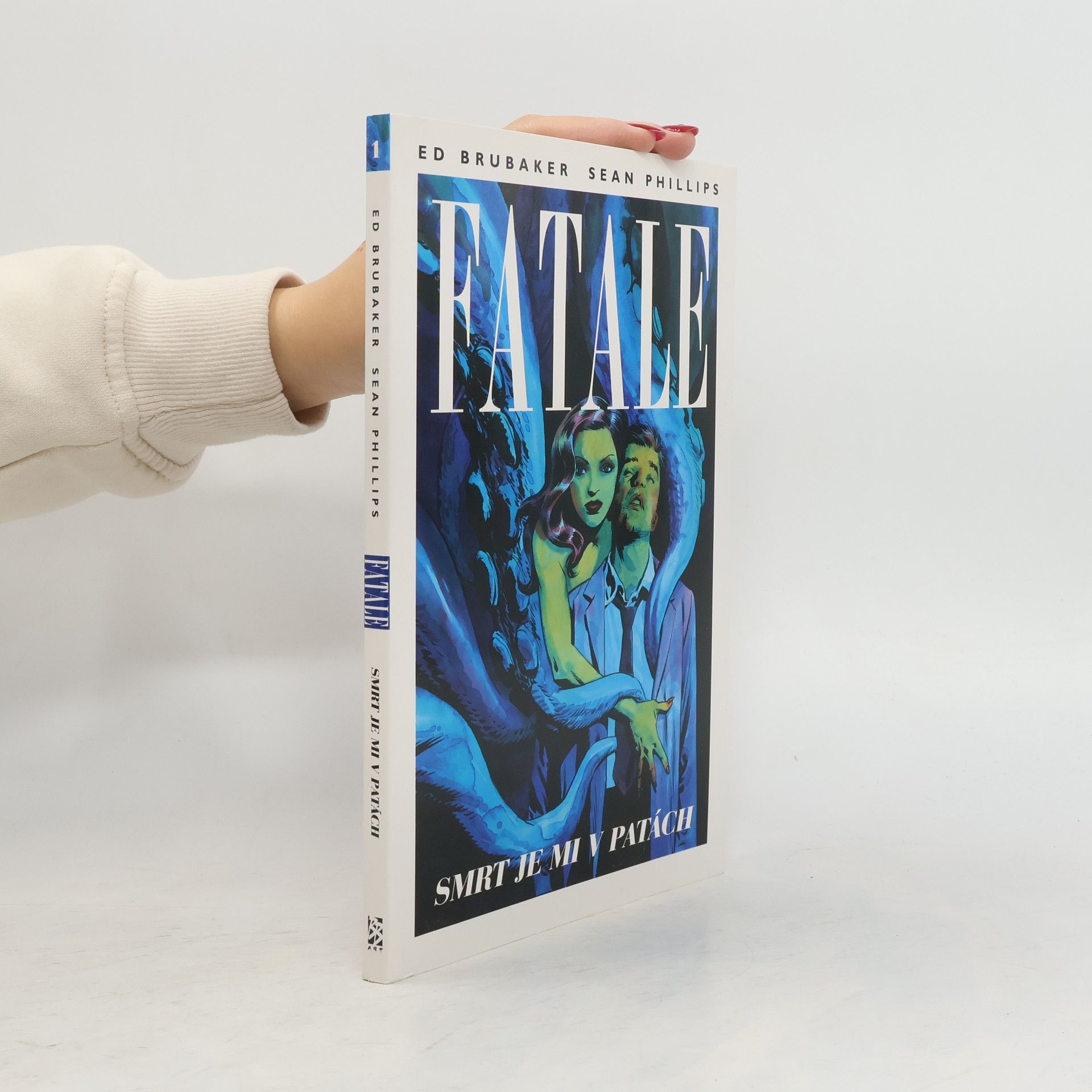 Ed Brubaker Fatale. Kniha první, Smrt je mi v patách