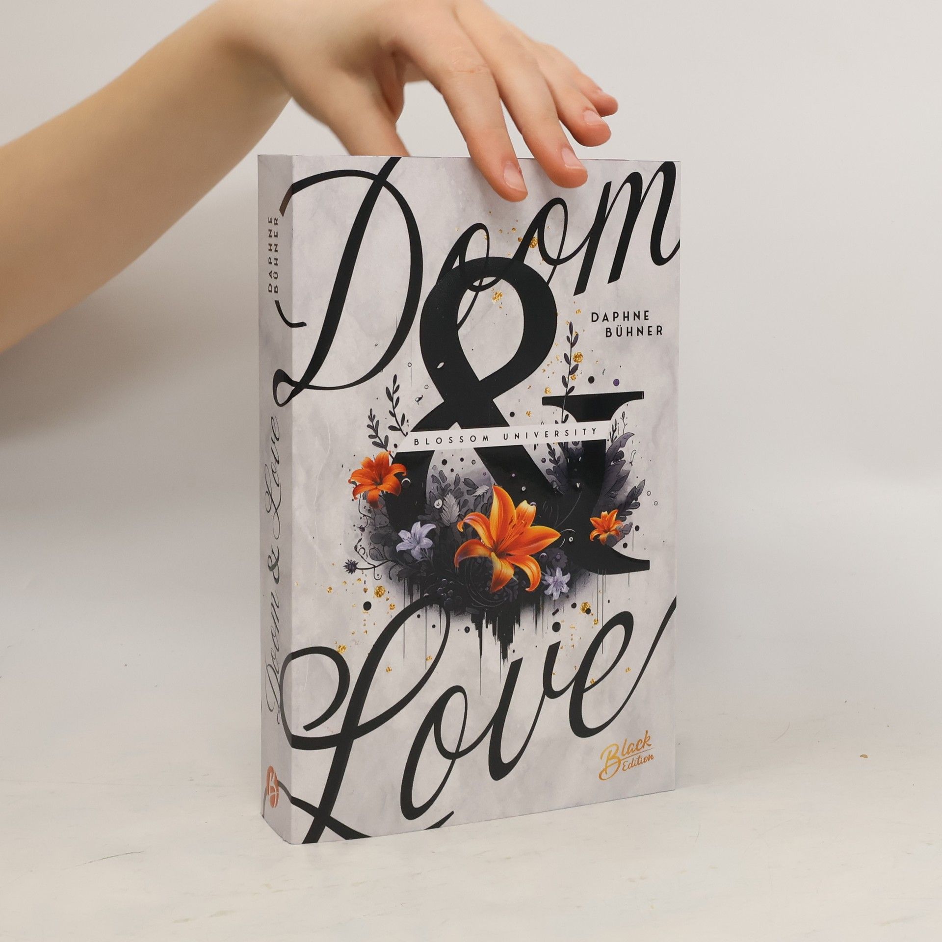 Daphne Bühner Doom & Love