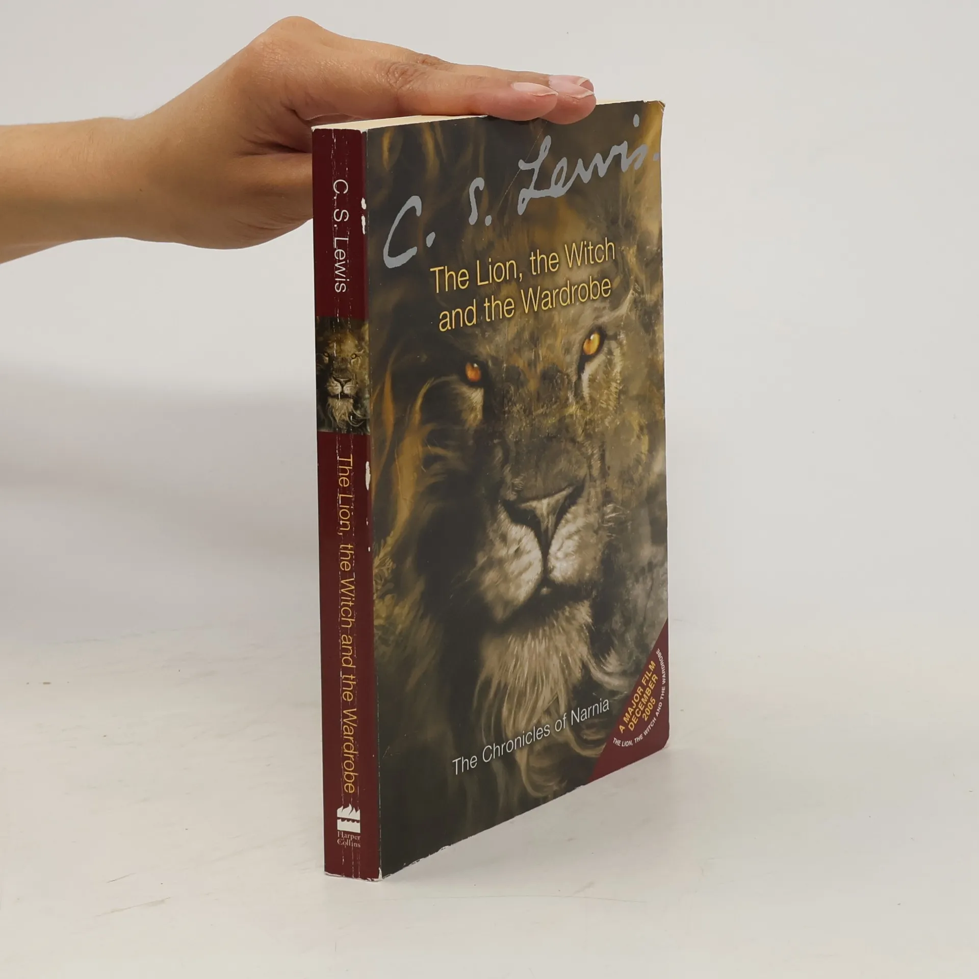The Lion, the Witch and the Wardrobe | Book | Clive Staples Lewis | EN