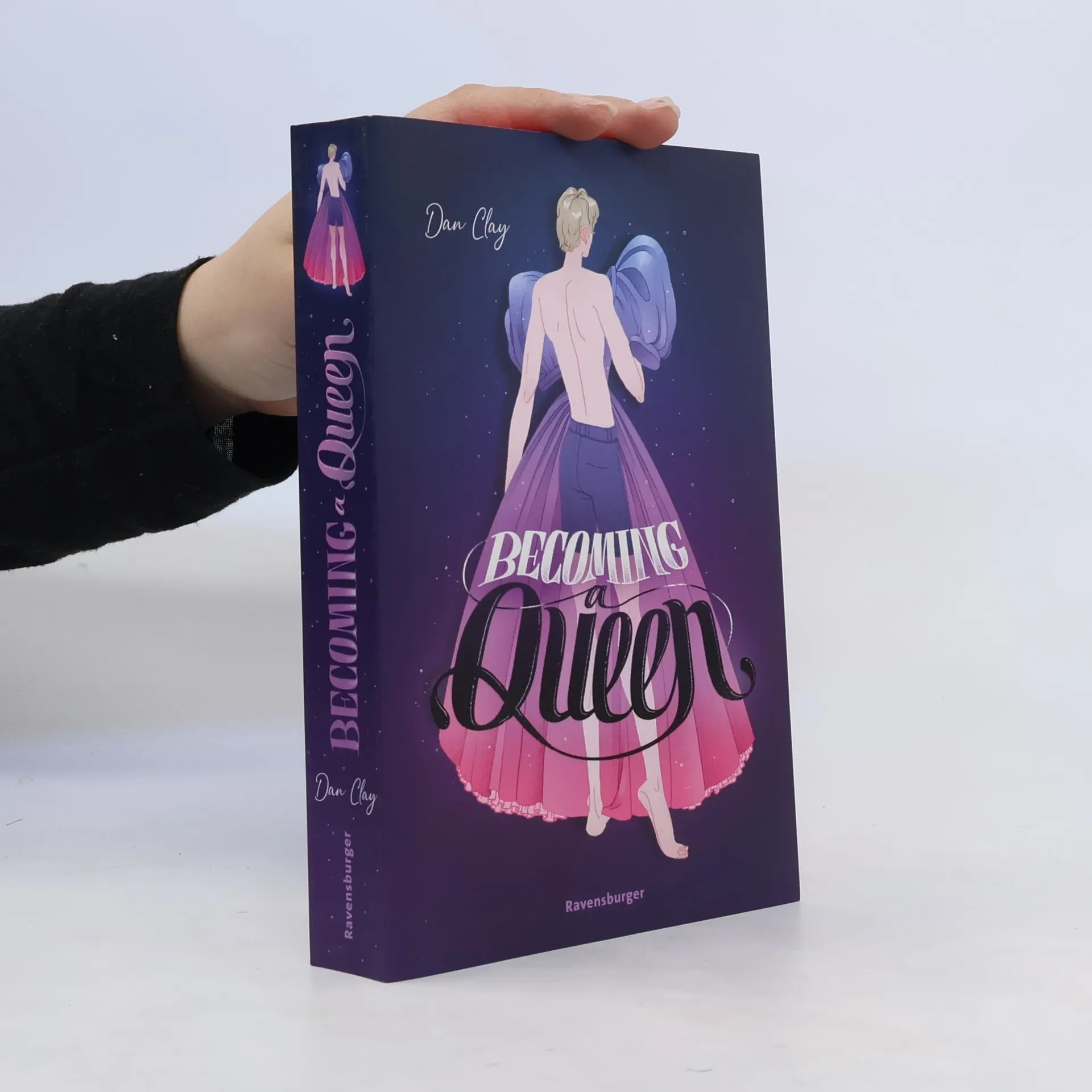 Becoming a Queen | Book | Paperback | Dan Clay | DE