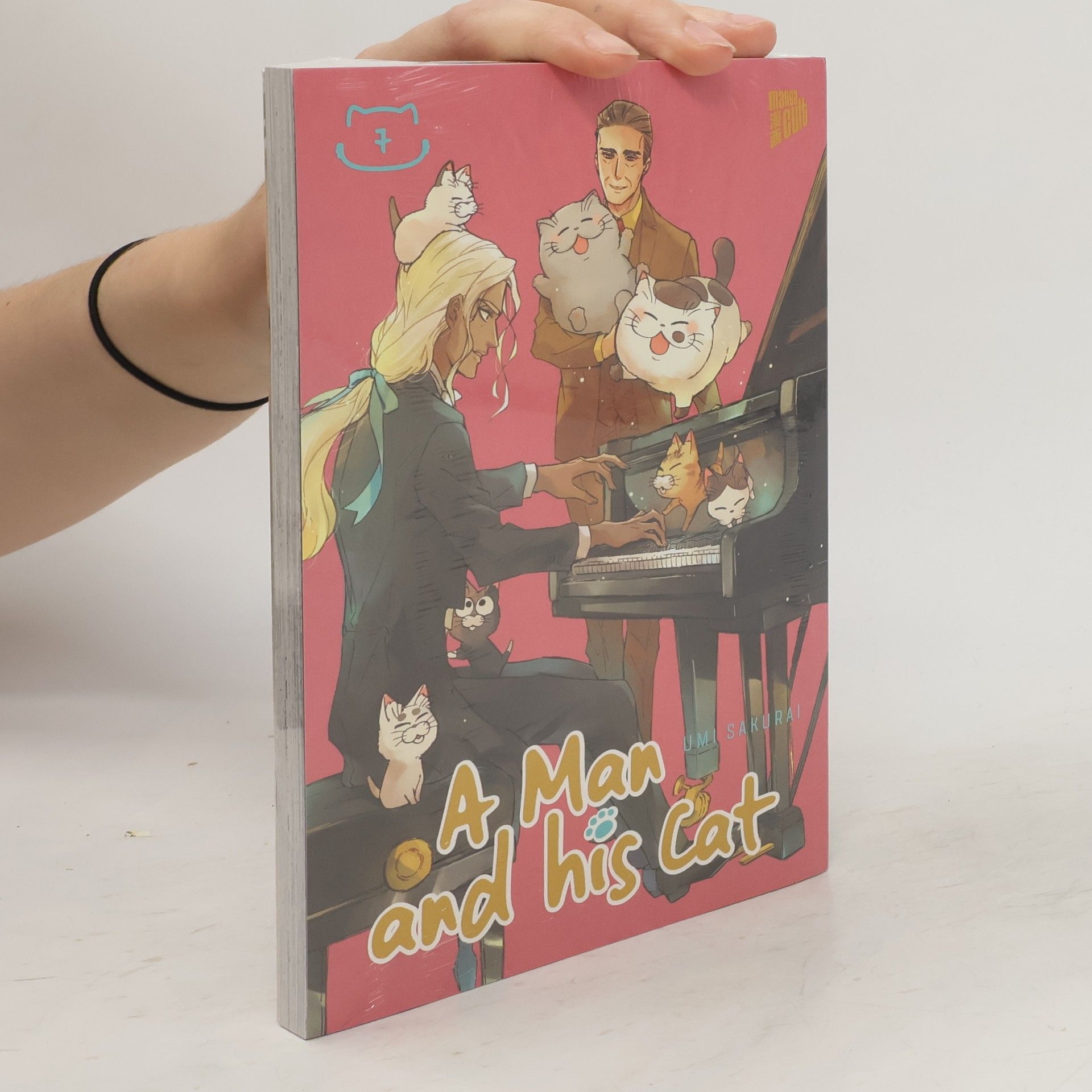 Umi Sakurai A Man and his Cat 7