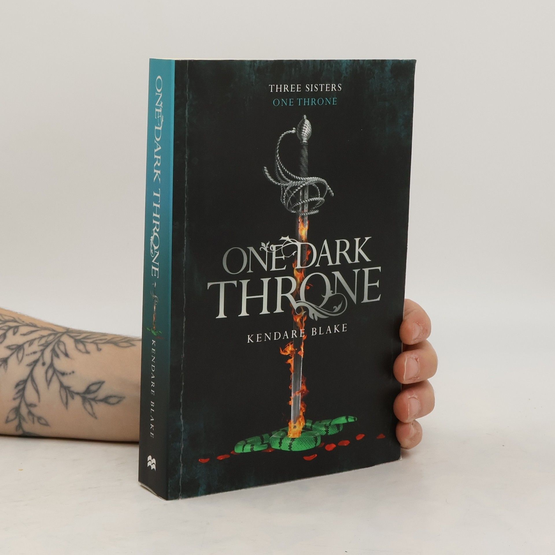 Kendare Blake One Dark Throne