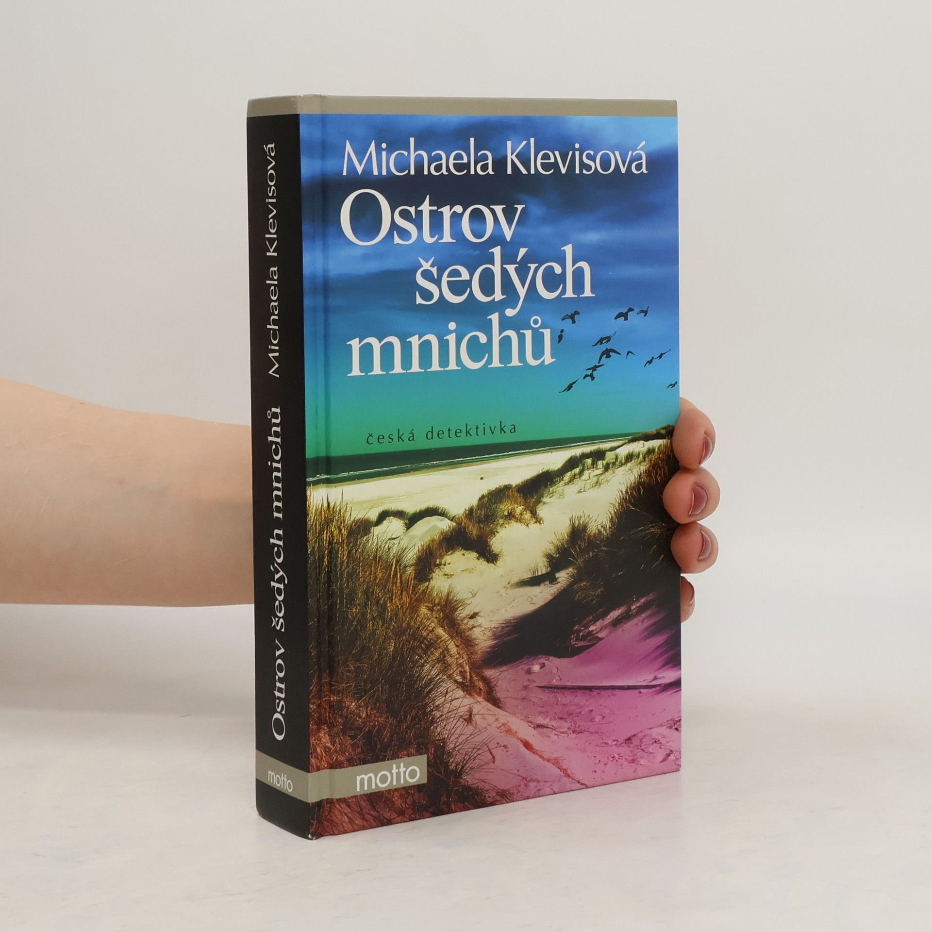 Michaela Klevisová Ostrov šedých mnichů