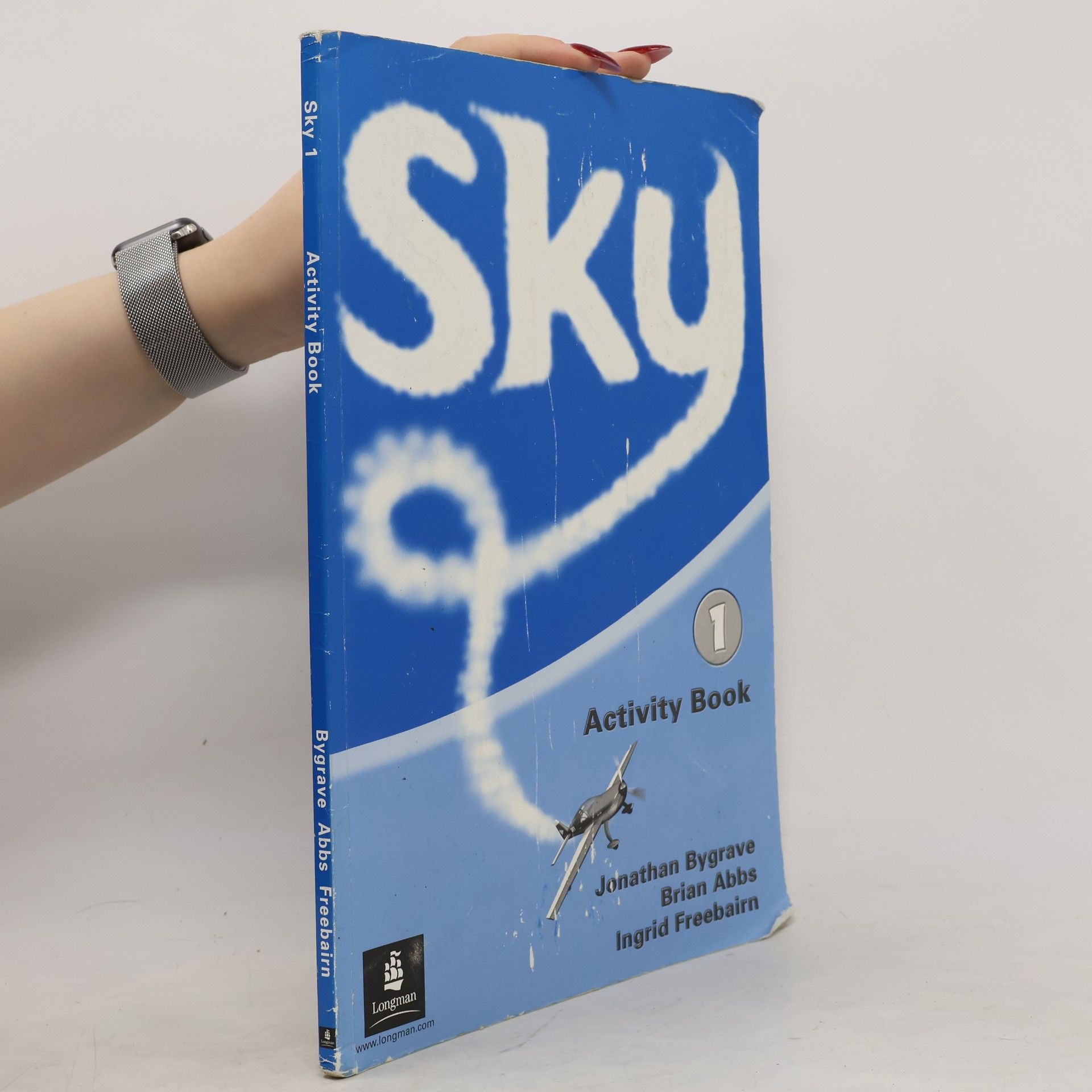 Jonathan Bygrave Sky. Activity book 1
