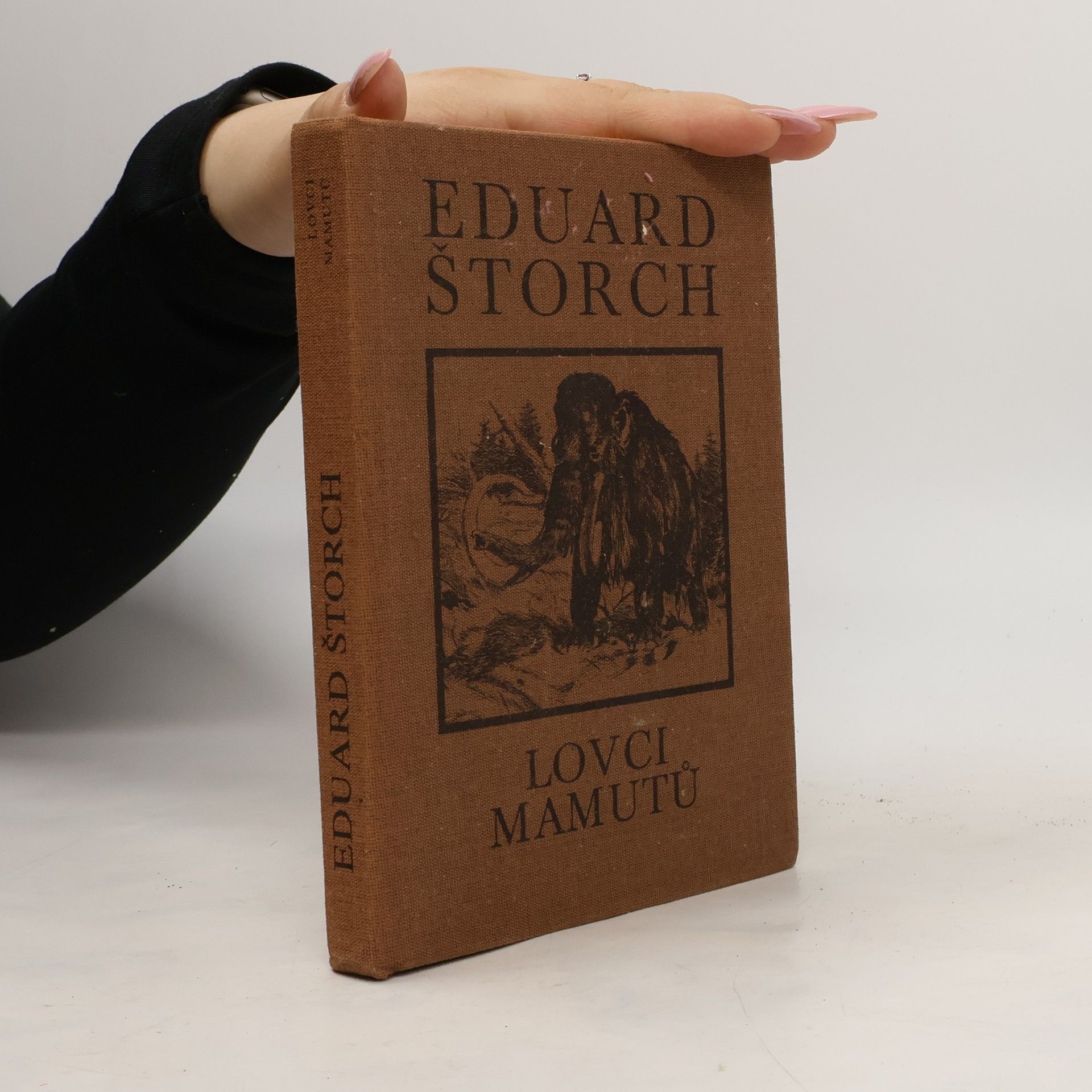 Eduard Štorch Lovci mamutů
