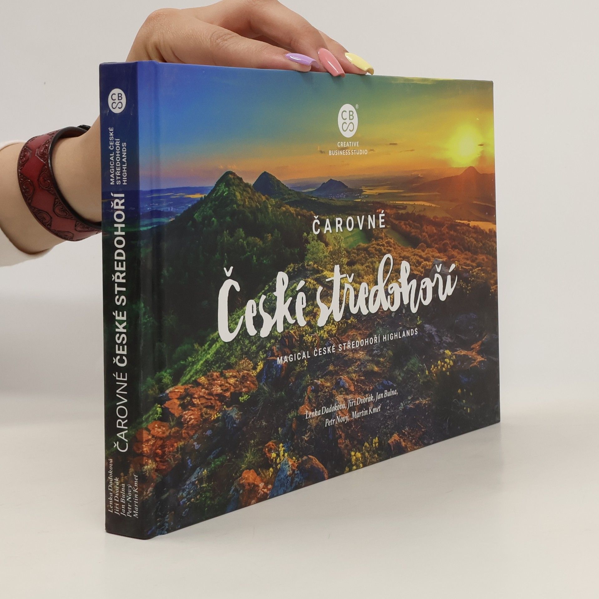Lenka Dadoková Čarovné České středohoří = Magical České středohoří highlands