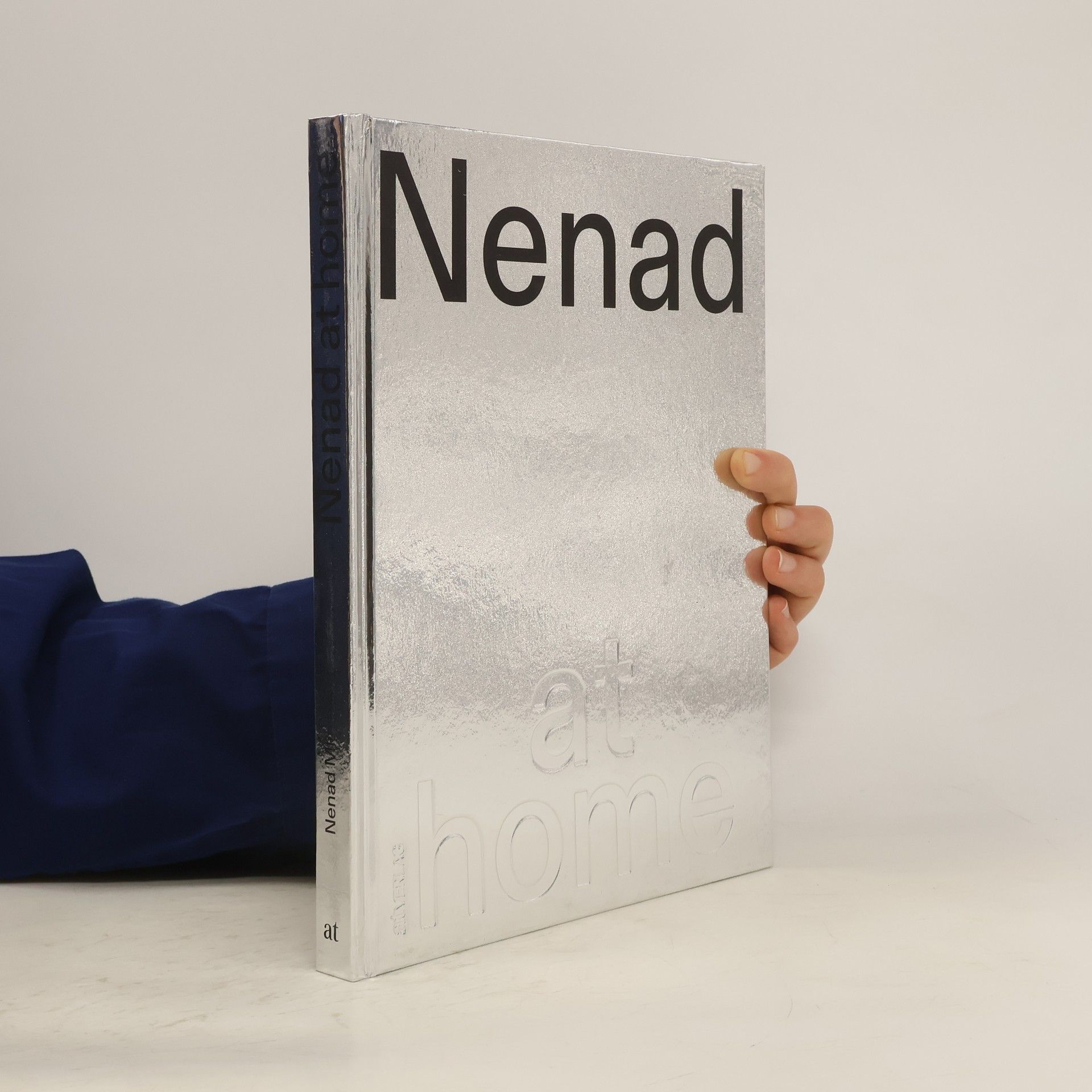 Nenad Mlinarevic Nenad at home