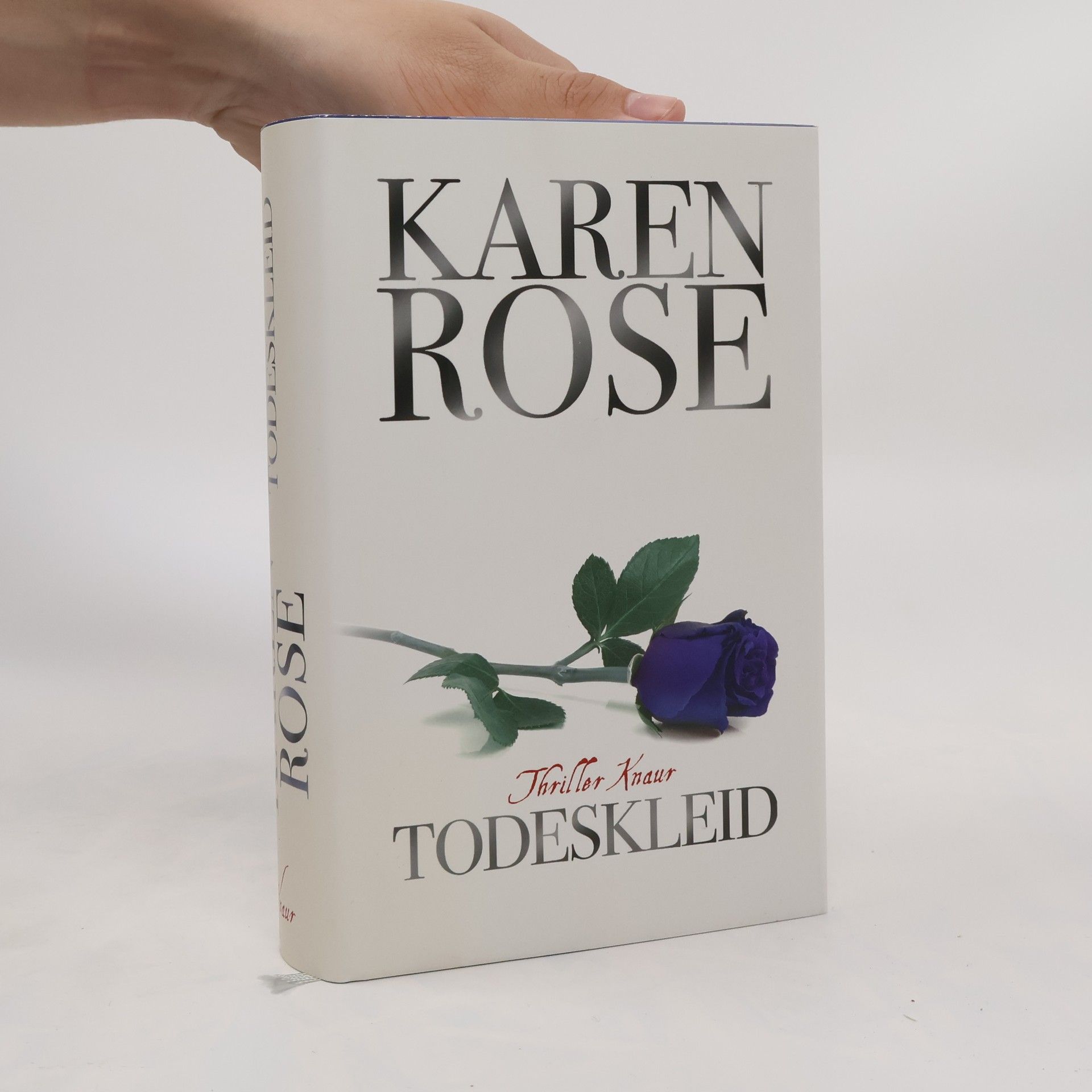 Karen Rose Todeskleid
