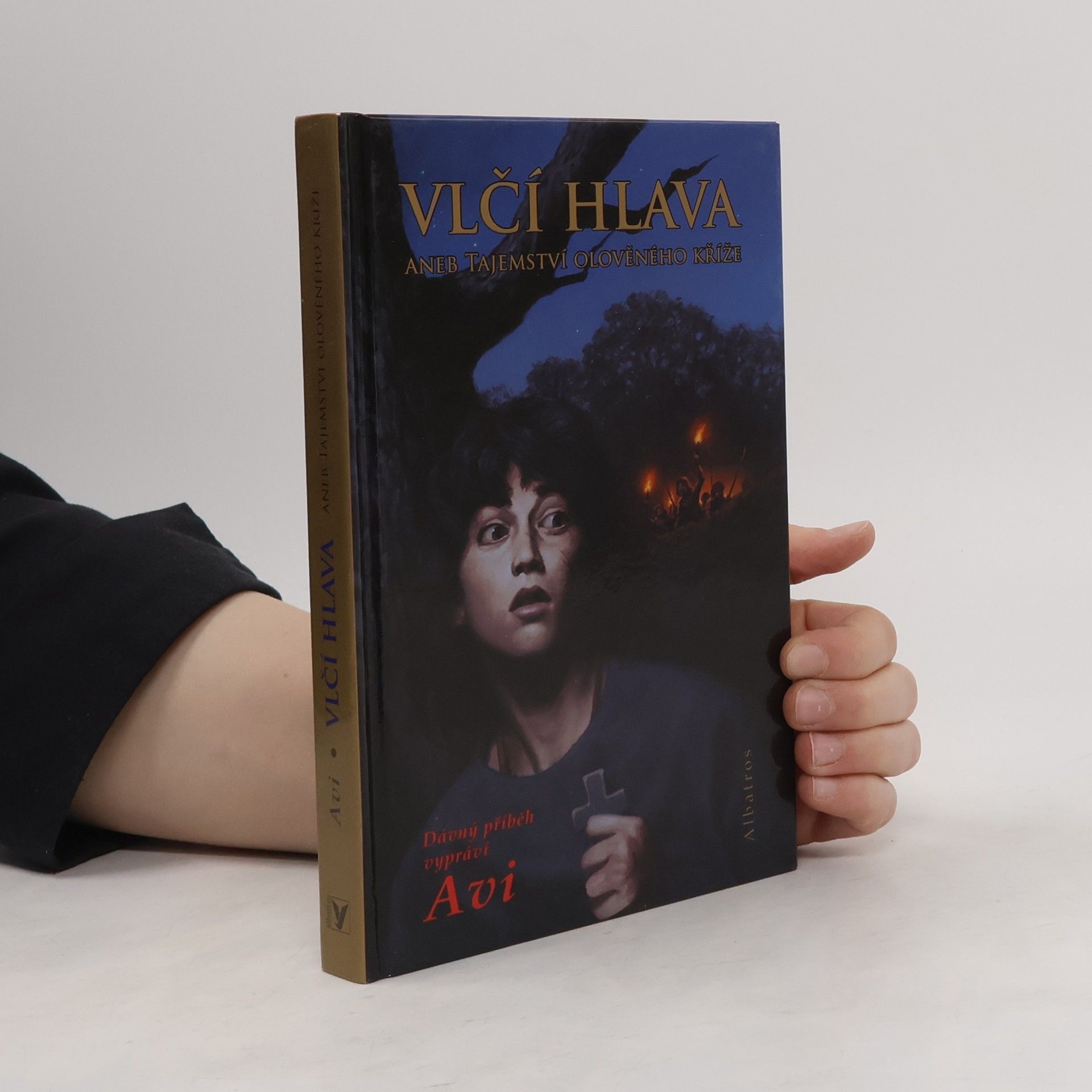Avi Vlčí hlava aneb Tajemství olověného kříže