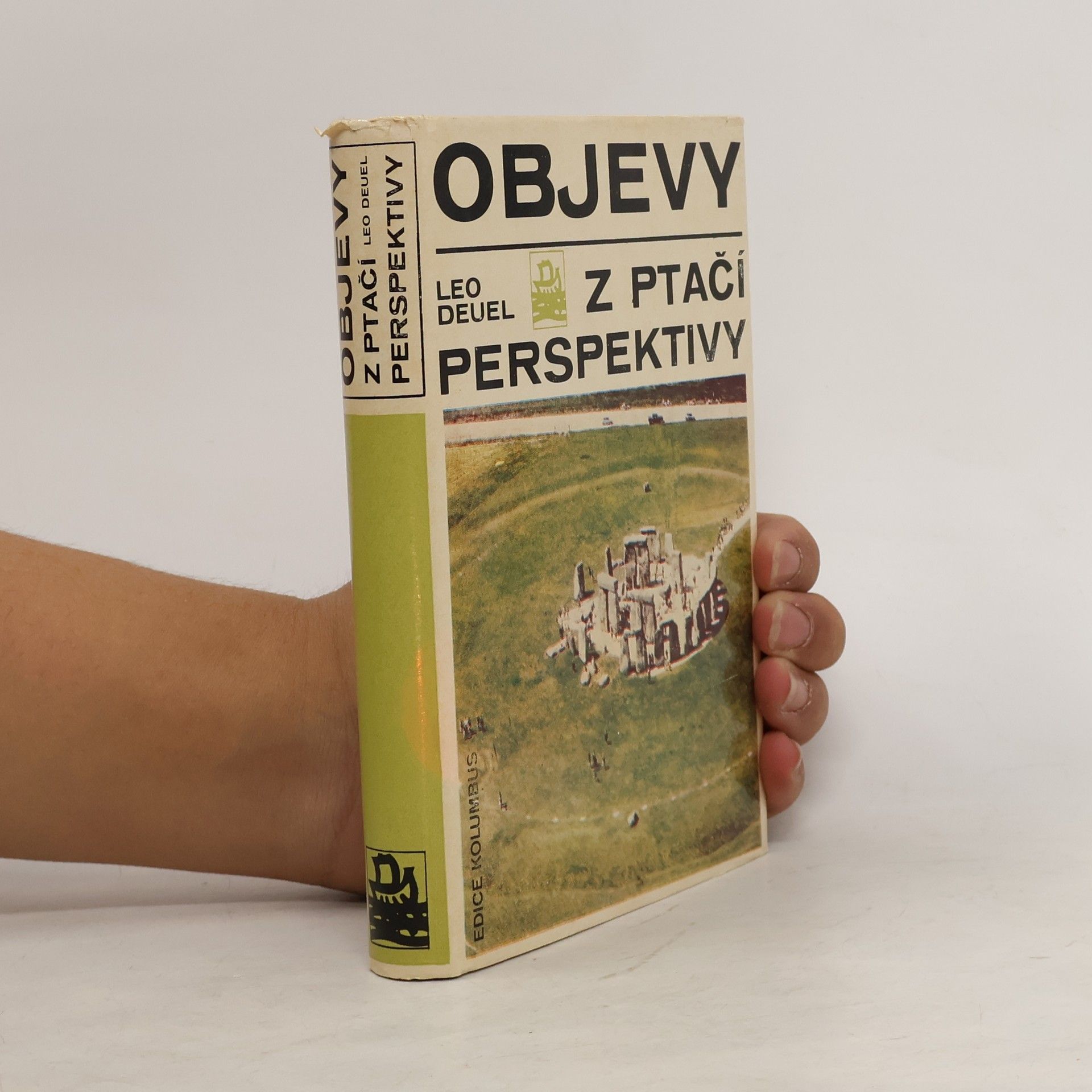 Leo Deuel Objevy z ptačí perspektivy