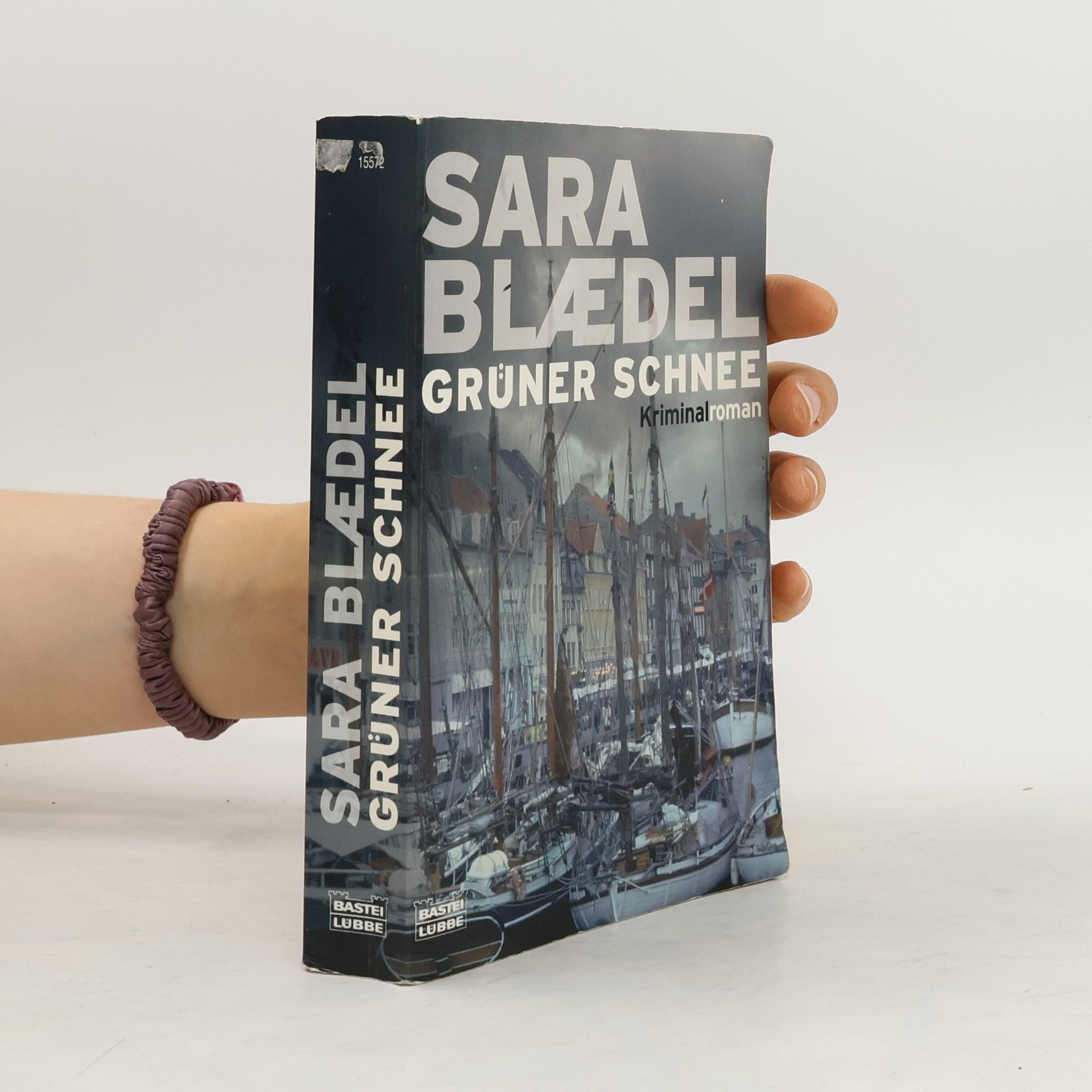Sara Blaedel Grüner Schnee. Kriminalroman