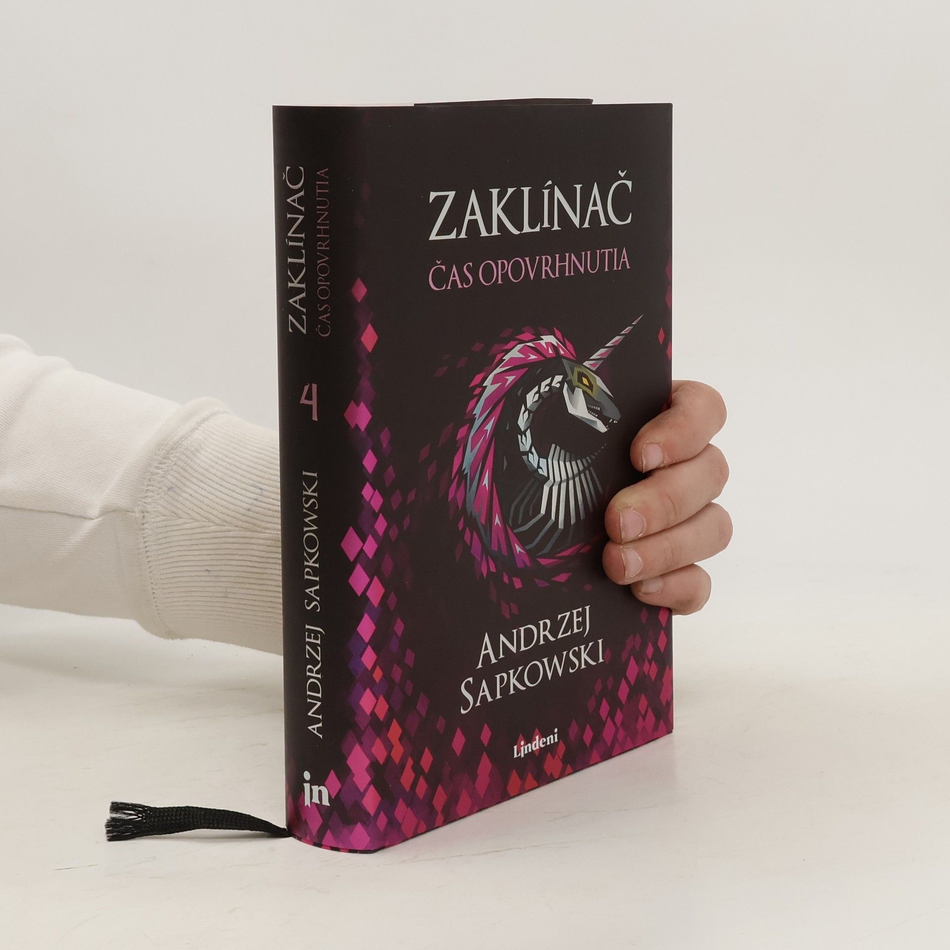 Andrzej Sapkowski Zaklínač IV. - čas opovrhnutia