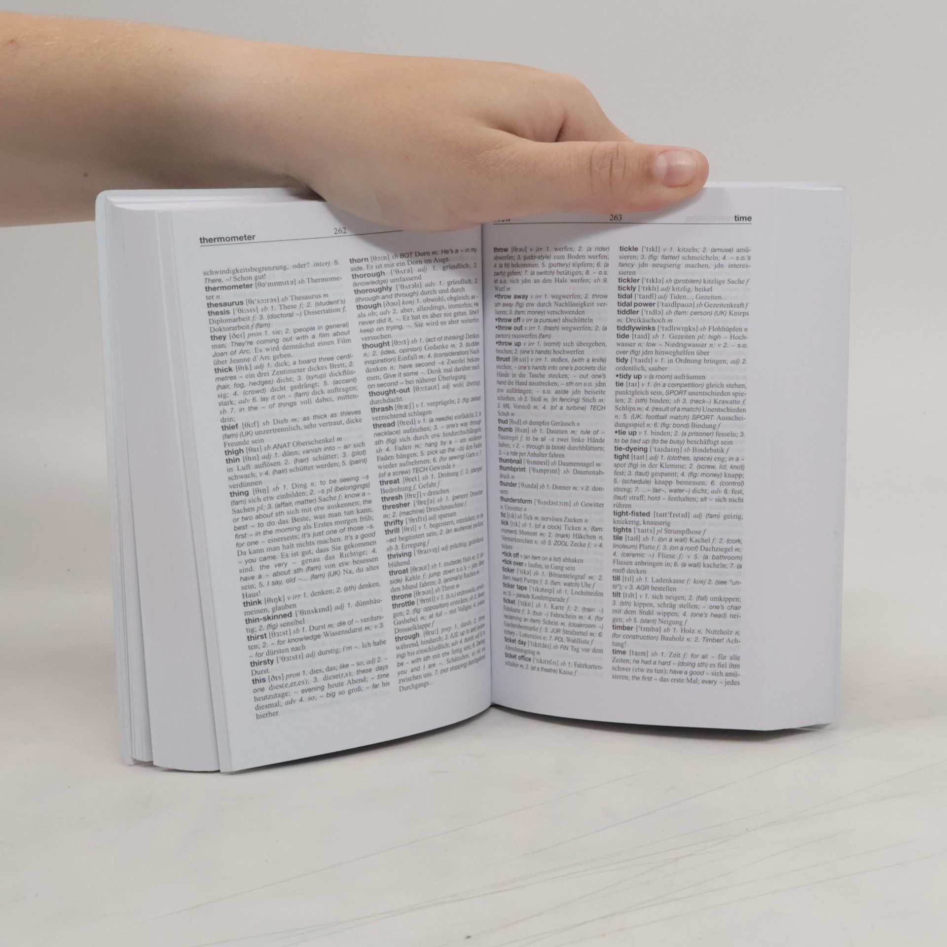 Various authors Englisch Wörterbuch