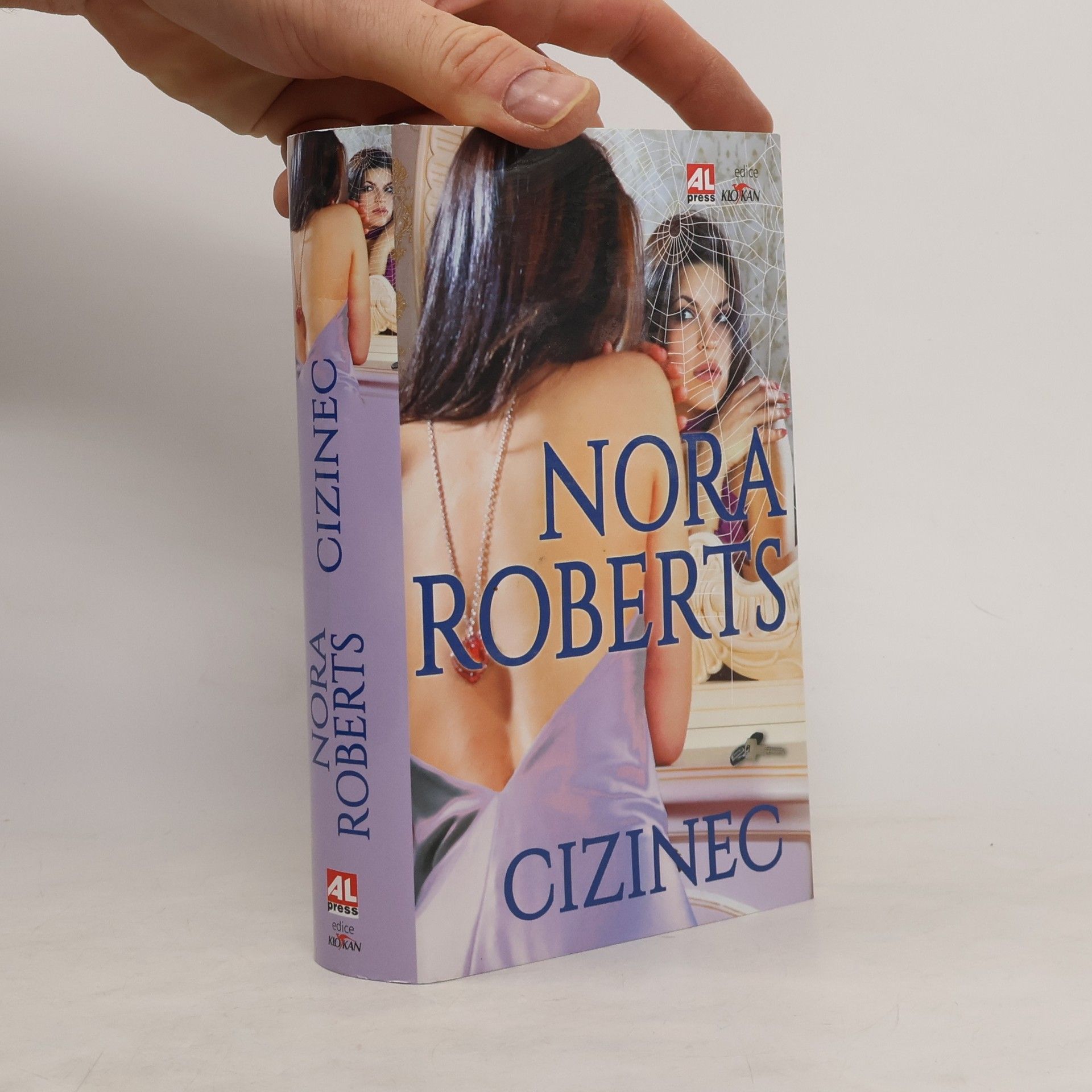 Nora Roberts Cizinec