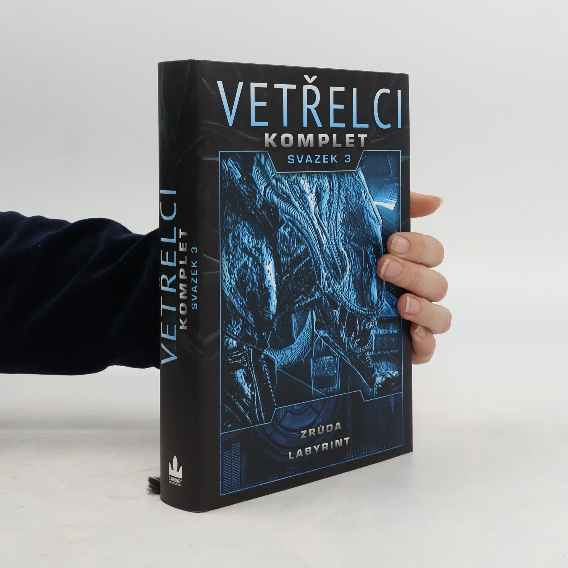 Sandy Schofield Vetřelci : komplet. Svazek 3