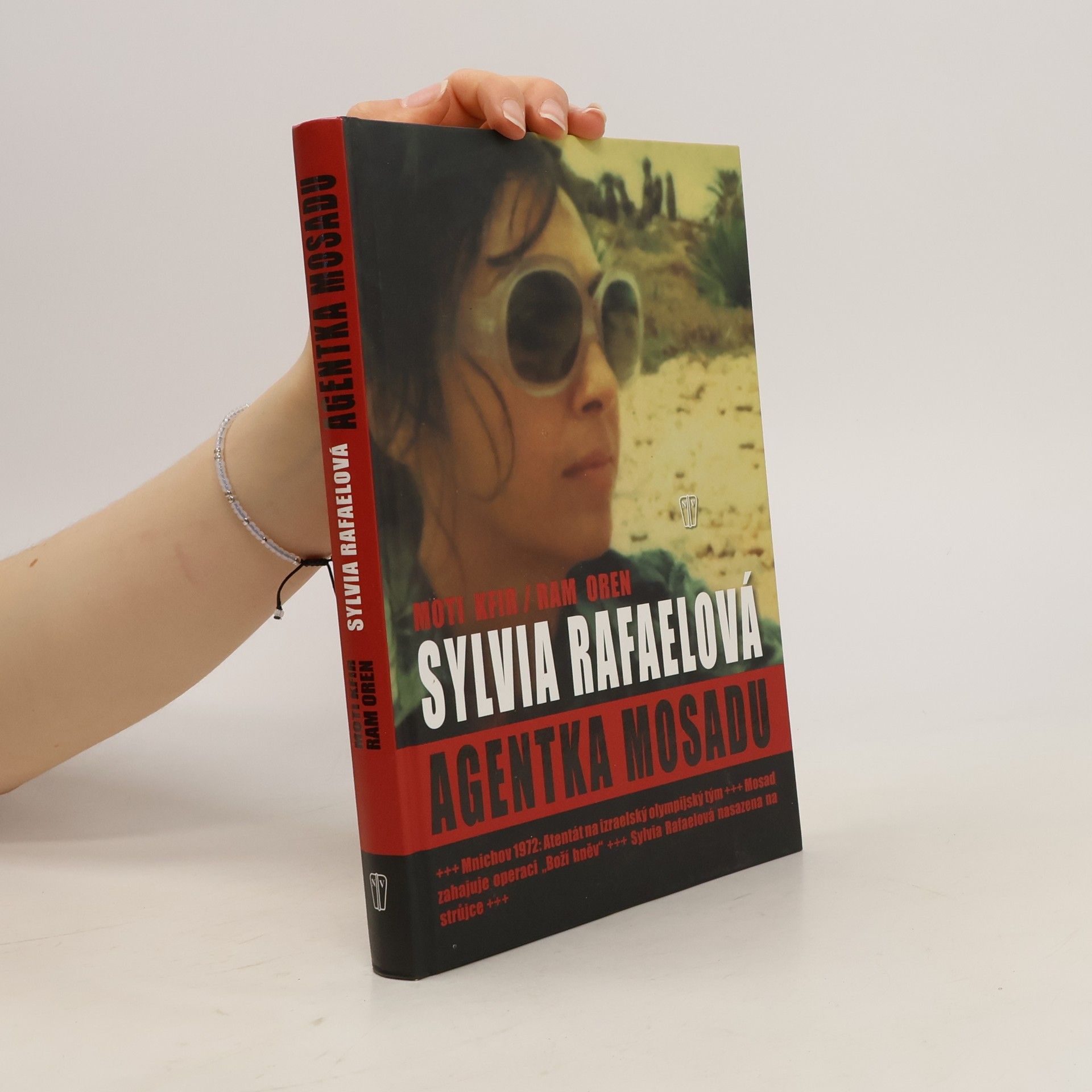 Moṭi Kfir Agentka Mosadu. Silvia Rafaelová