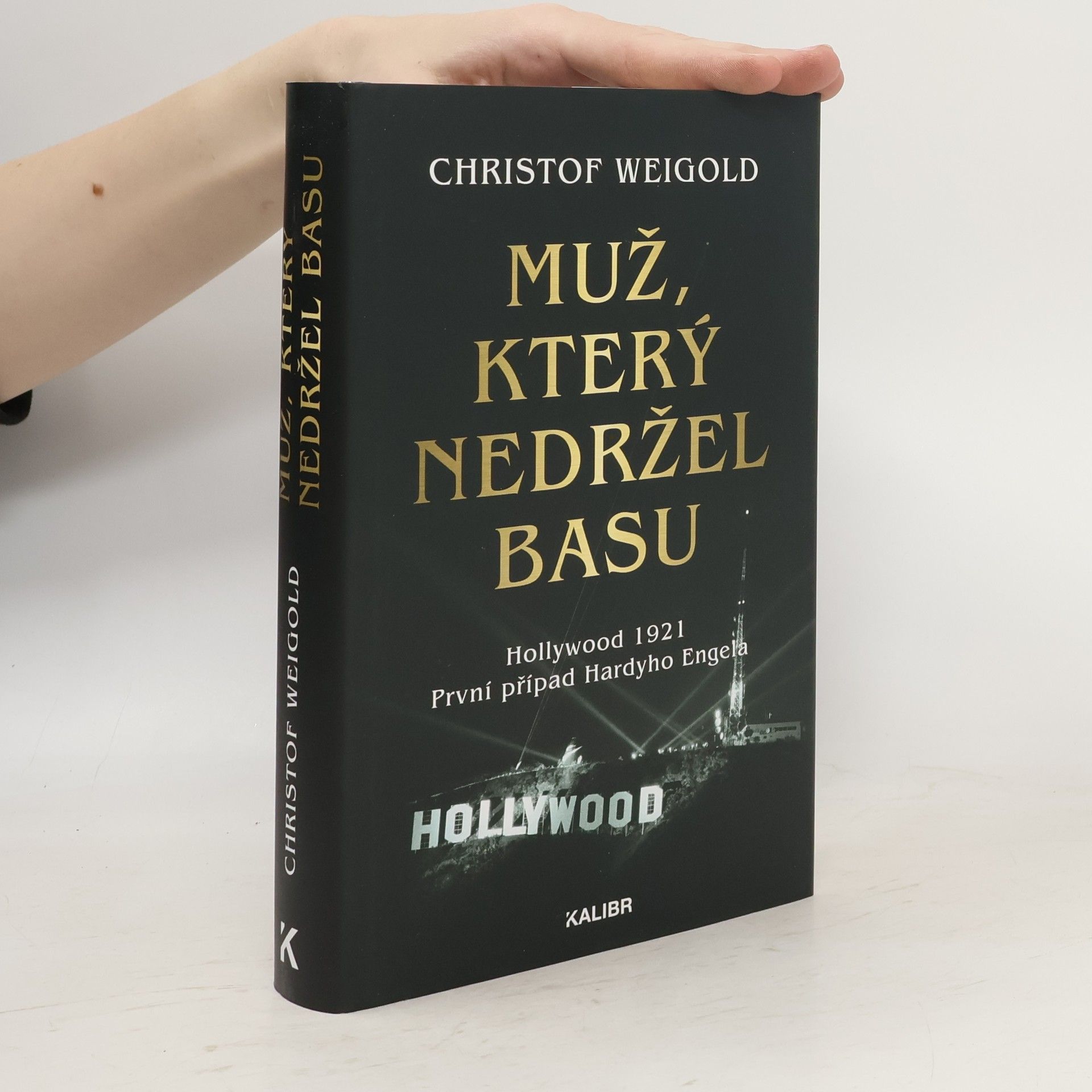 Christof Weigold Muž, který nedržel basu