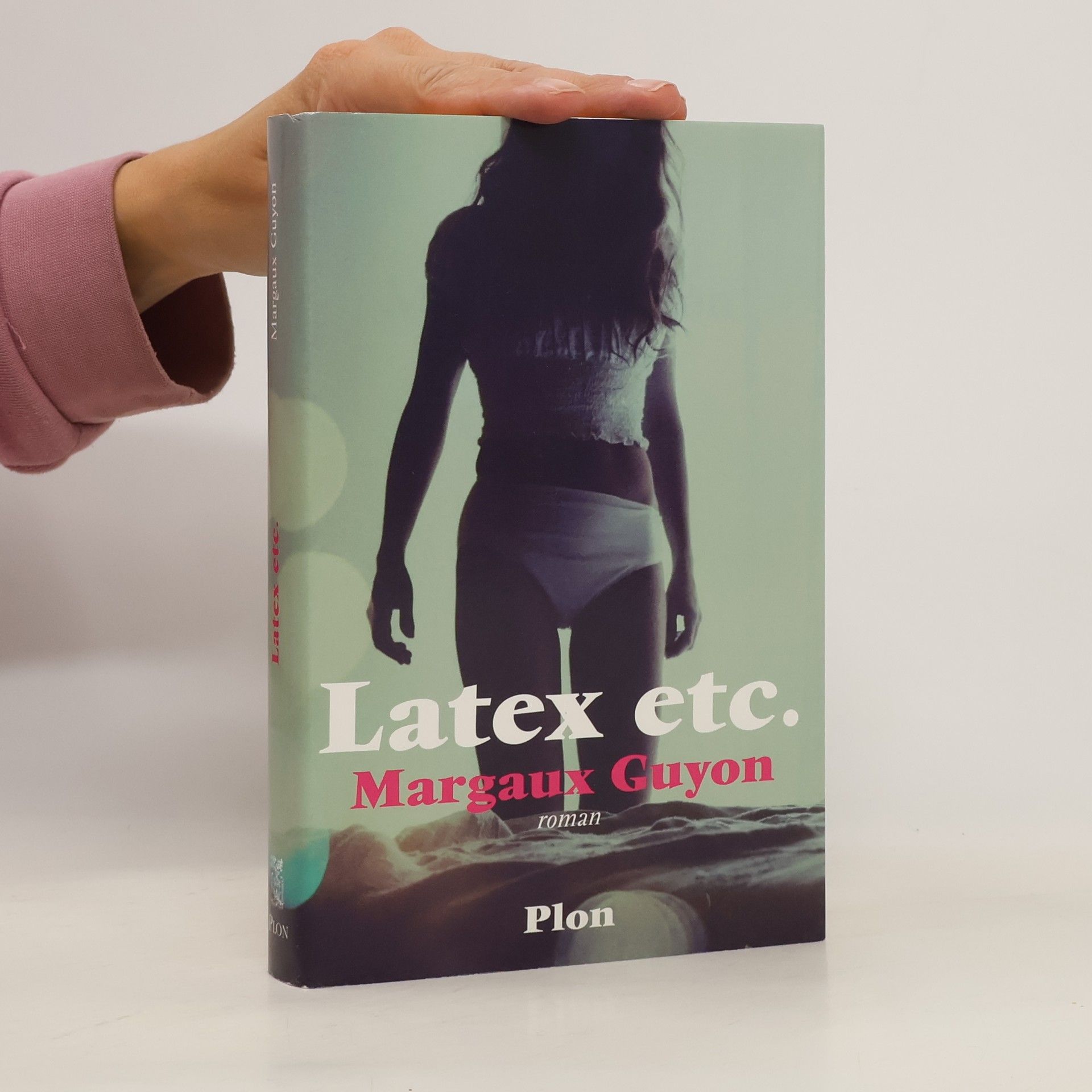 Margaux Guyon Latex, etc