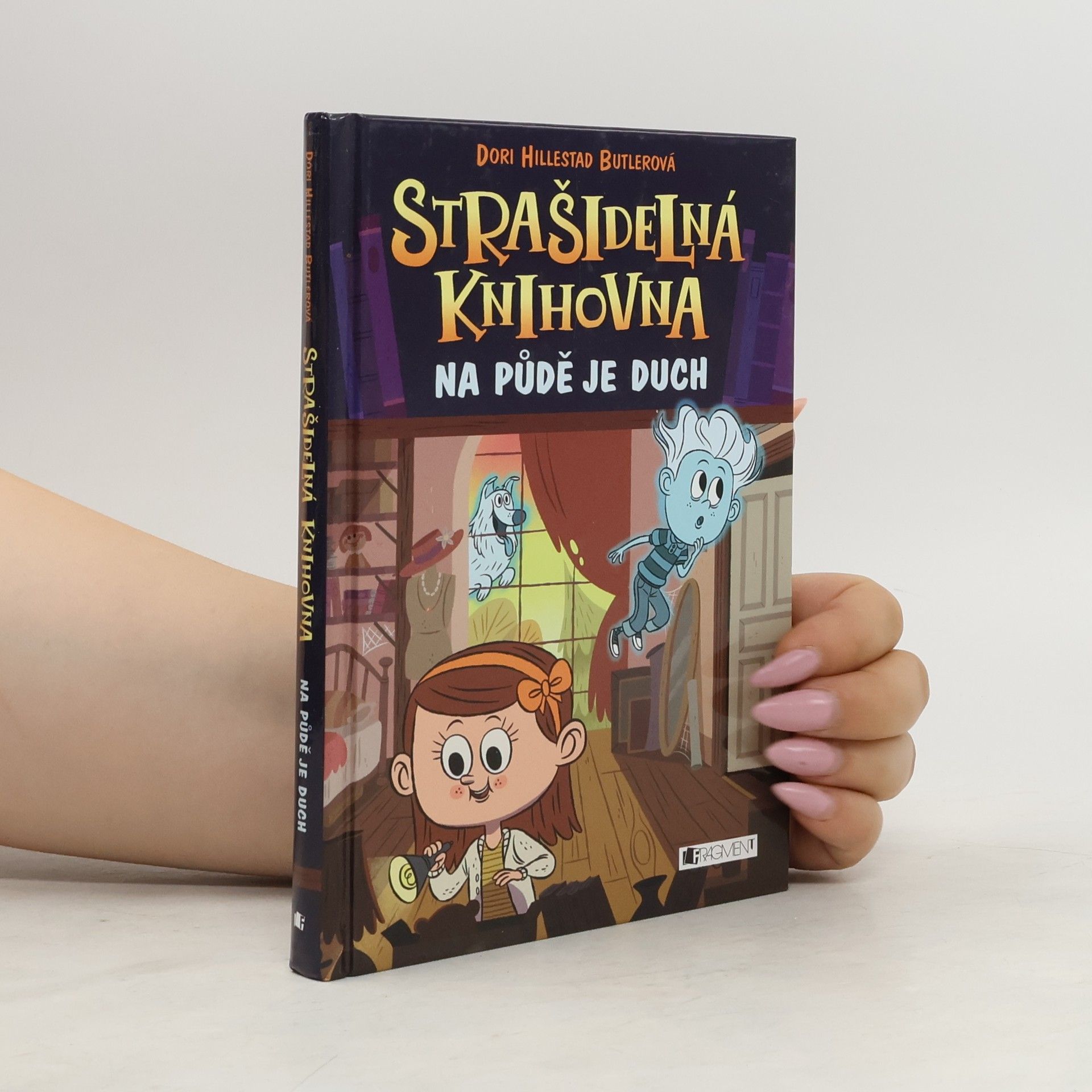 Dori Hillestad Butler Na půdě je duch