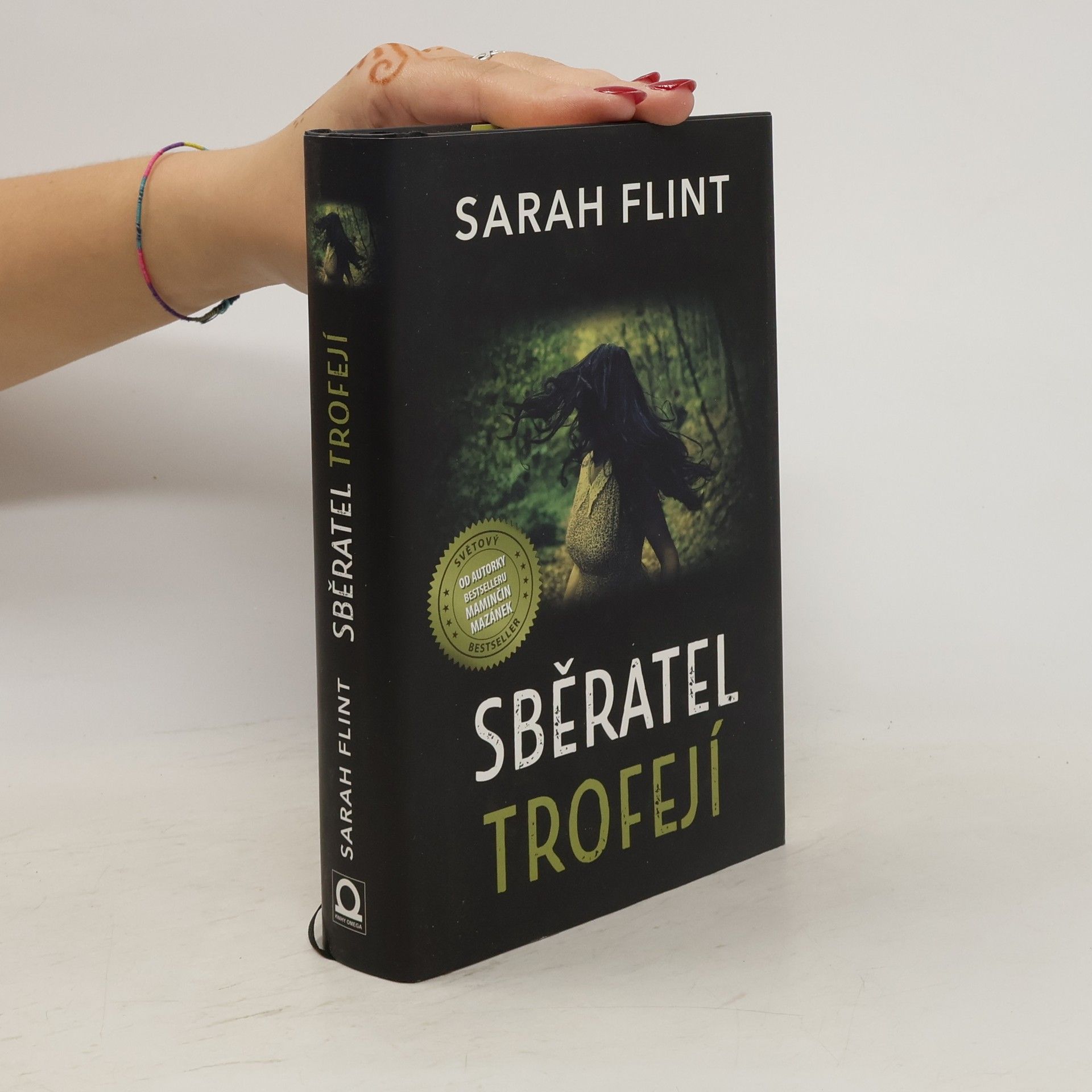 Sarah Flint Sběratel trofejí