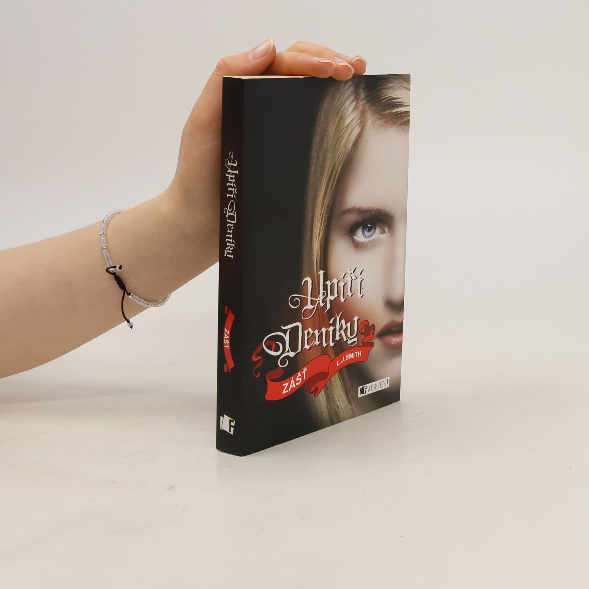 Lisa Jane Smith Upíří deníky. Zášť.