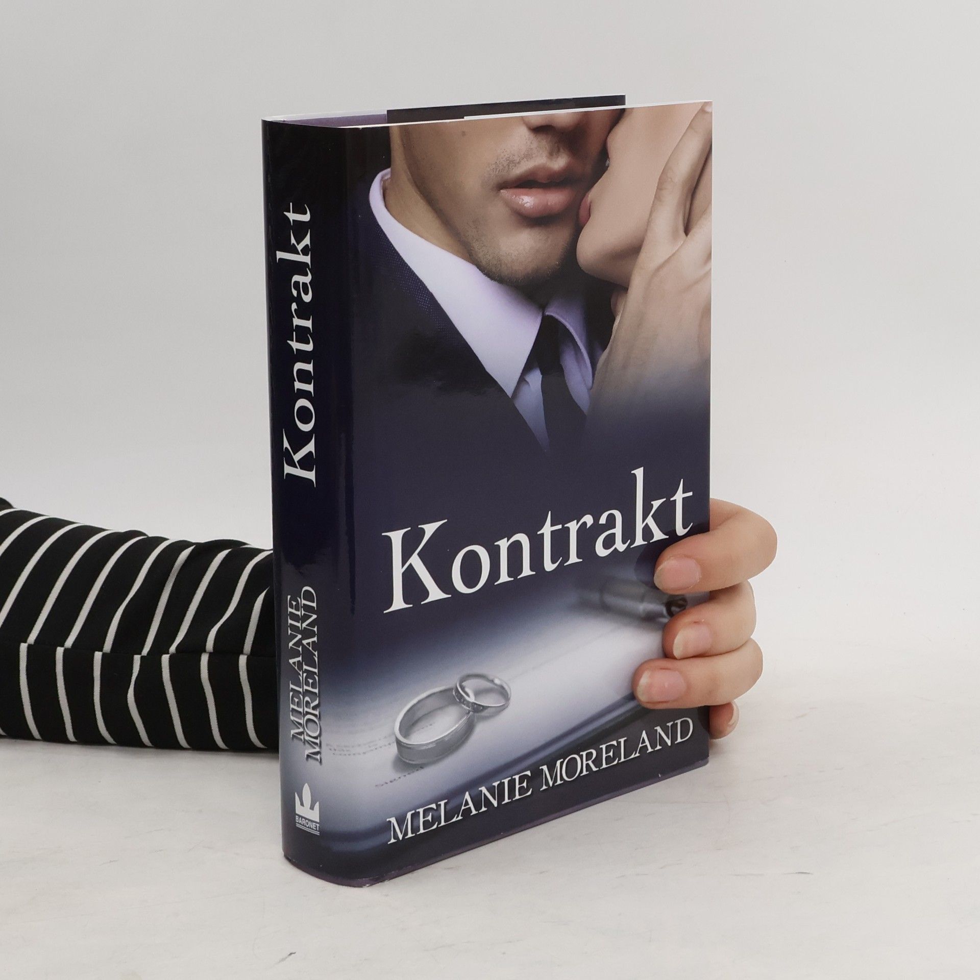 Zuzana Selementová Kontrakt
