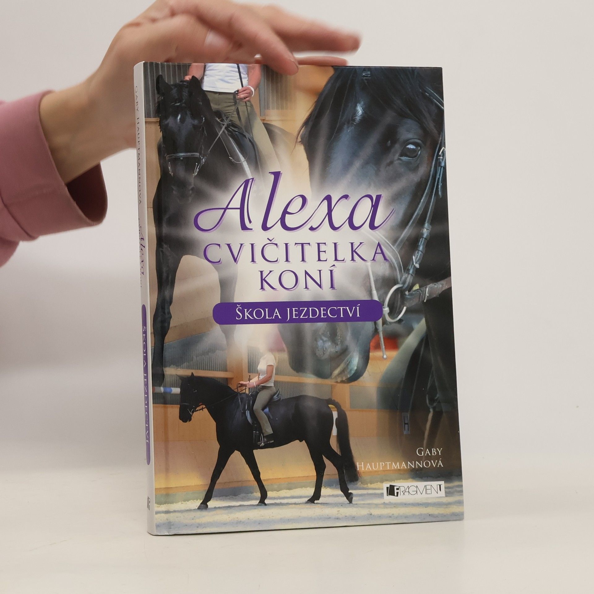 Gaby Hauptmann Alexa, cvičitelka koní. Škola jezdectví