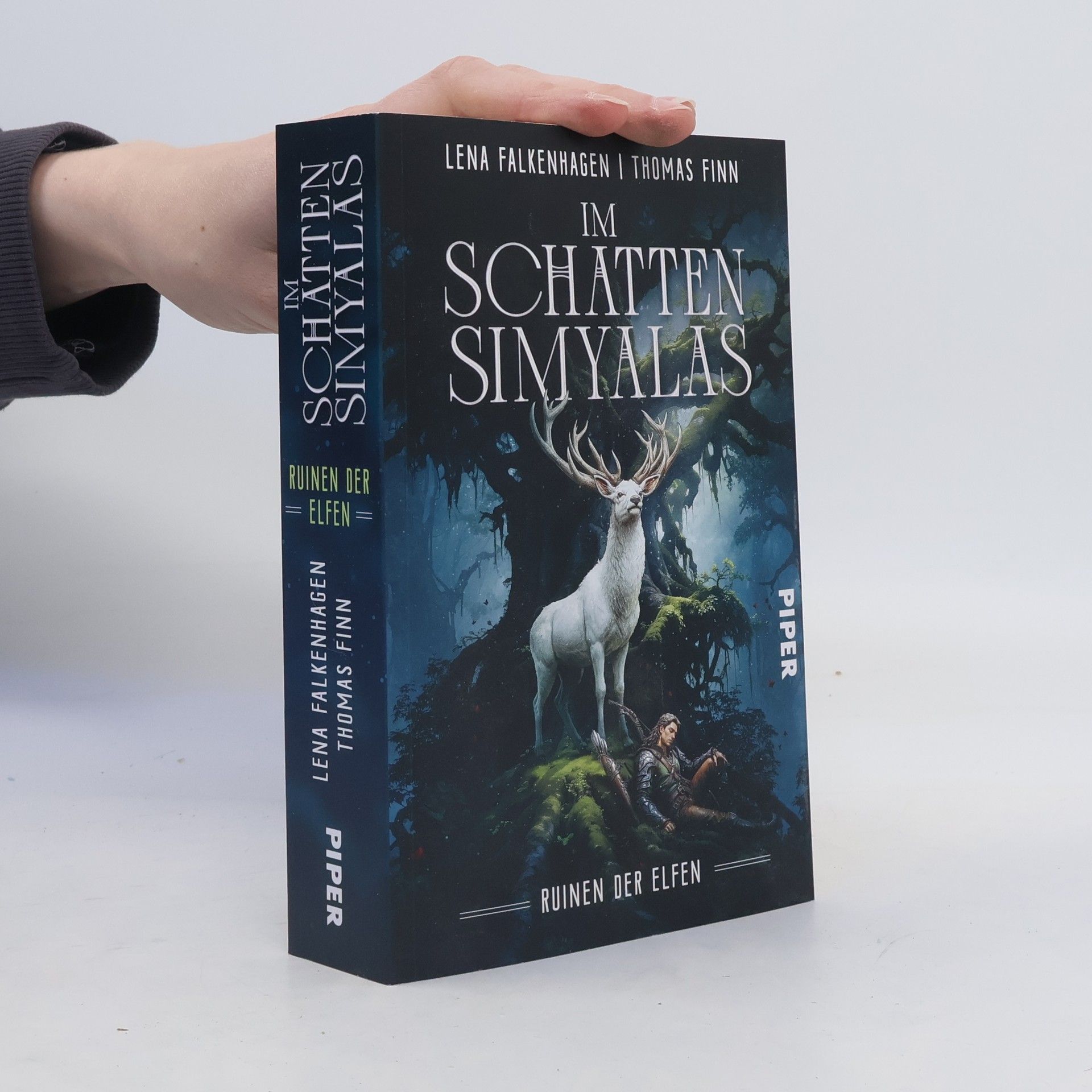 Lena Falkenhagen Ruinen der Elfen. Im Schatten Simyalas