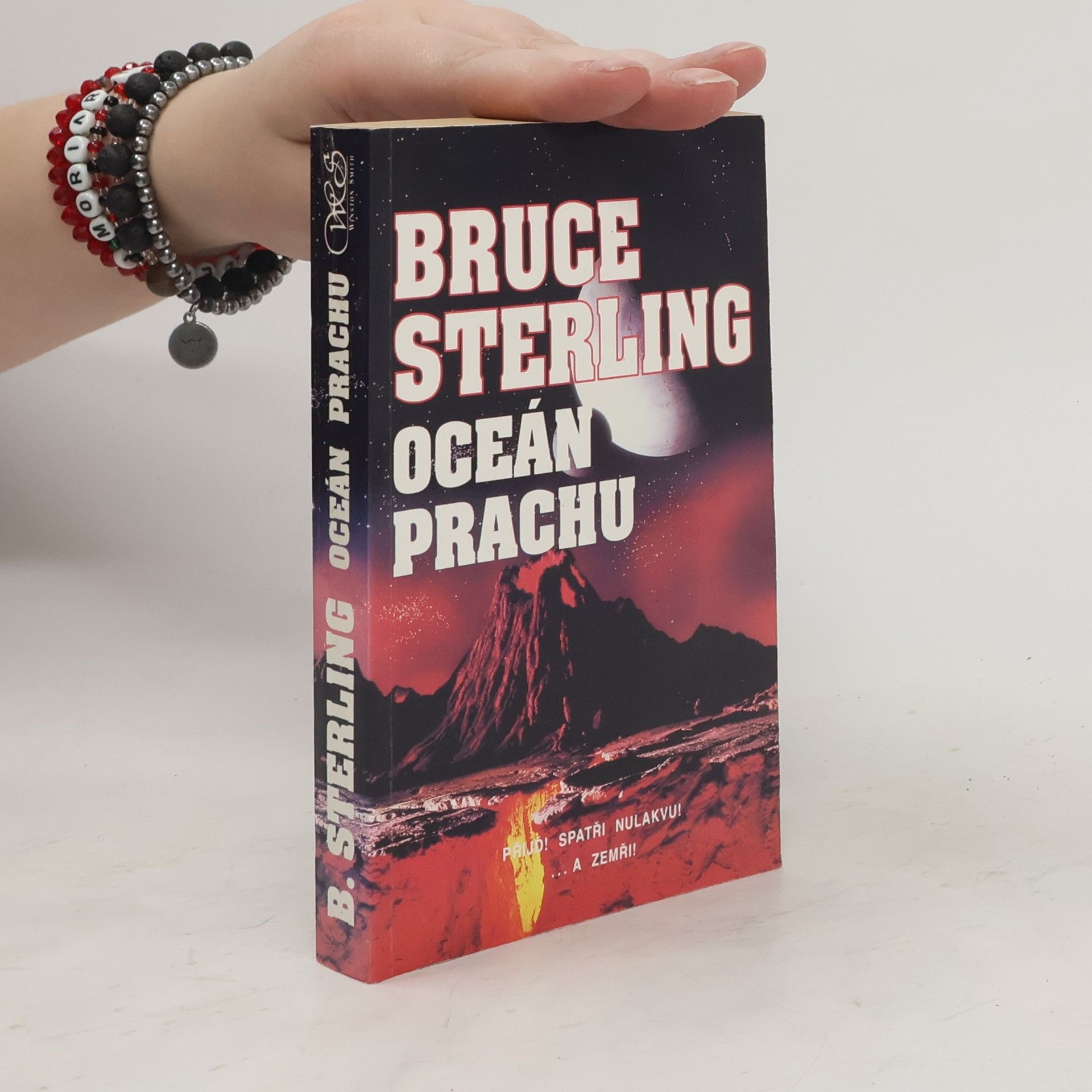 Bruce Sterling Oceán prachu