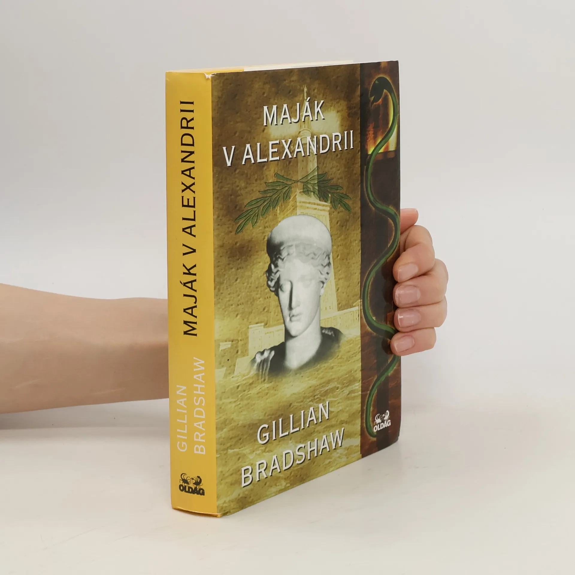 Maják v Alexandrii | Kniha | Gillian Bradshaw | CS