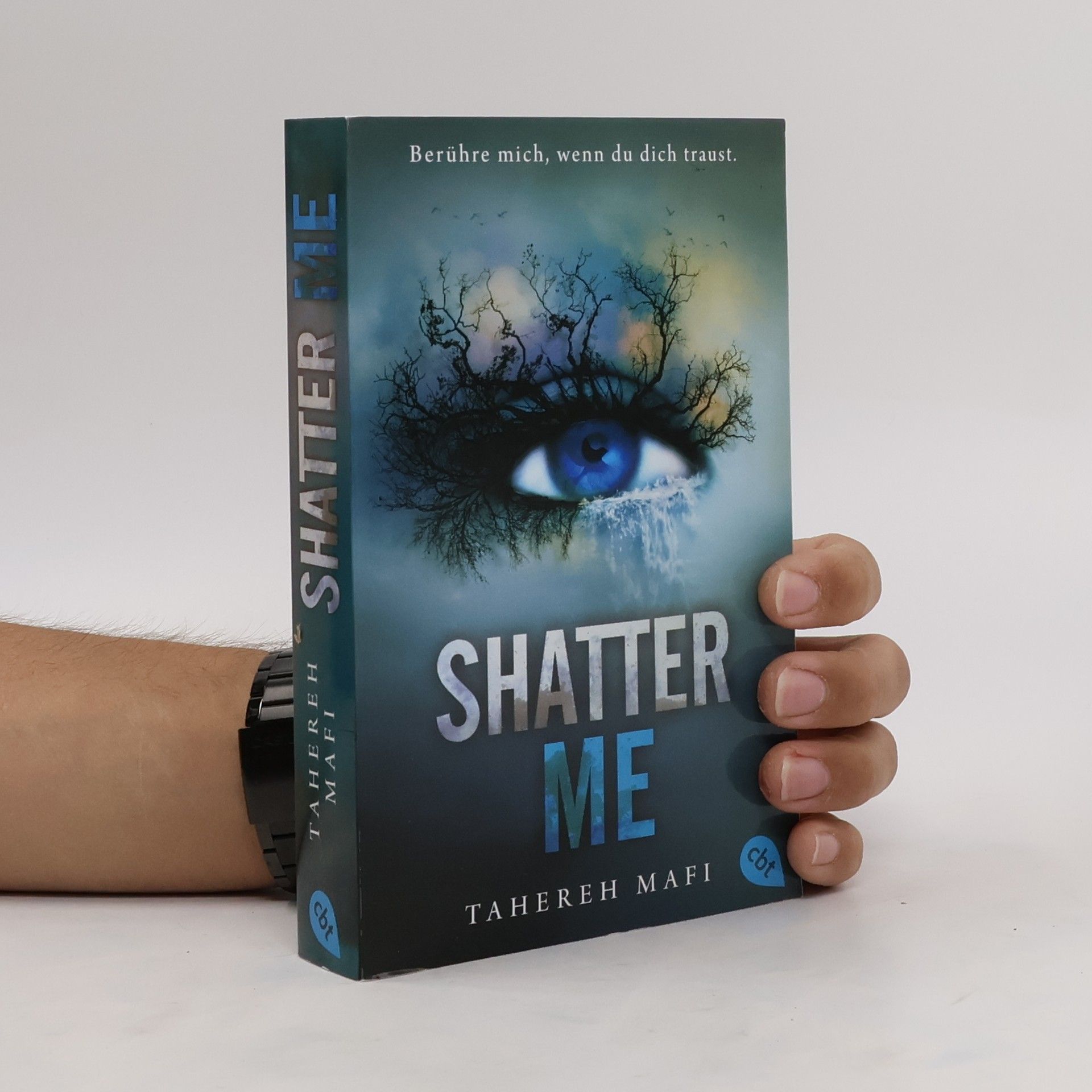 Tahereh Mafi Shatter me