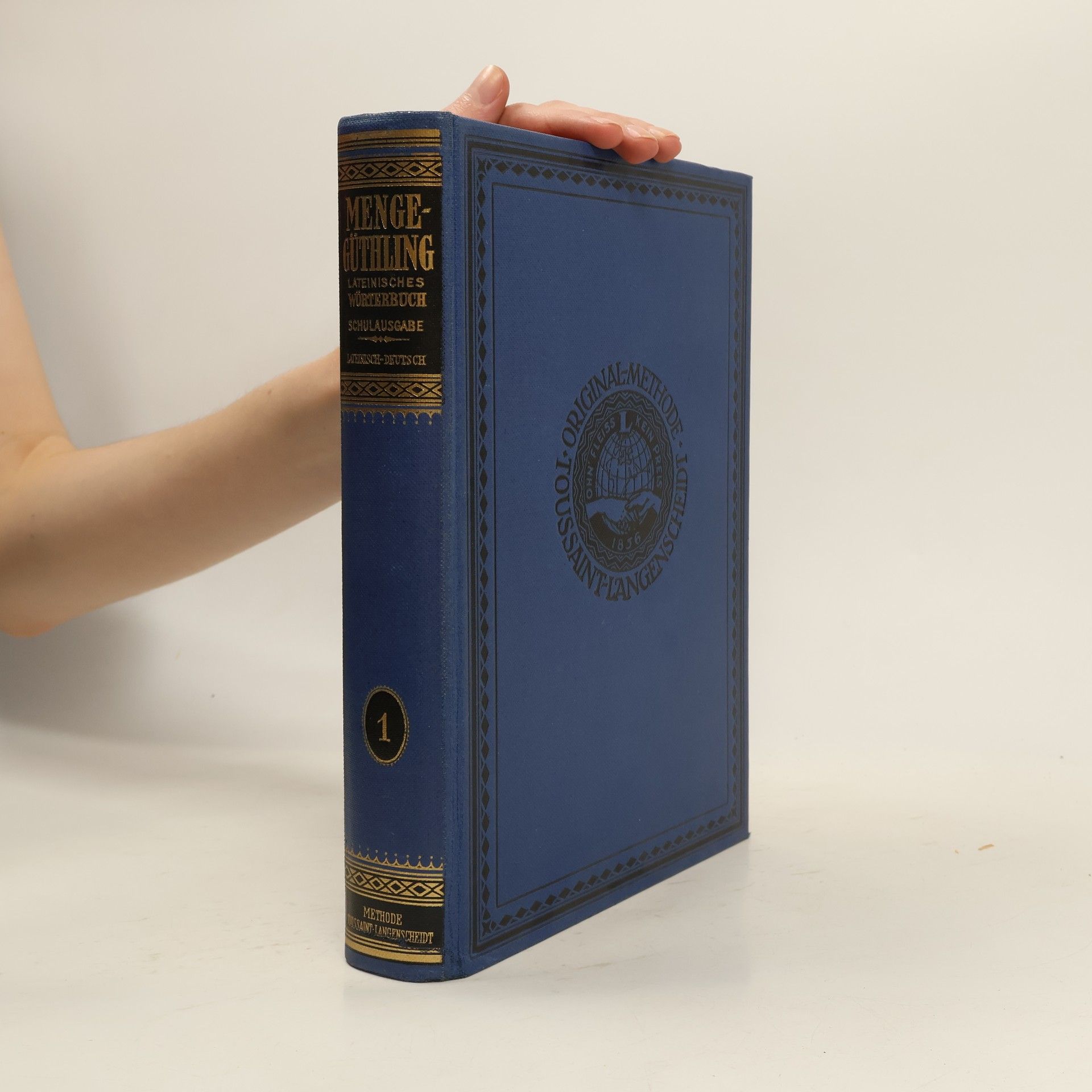 Autorenkollektiv Menge-Güthling. Lateinisches Wörterbuch. Schulausgabe. Weinisch-Deutsch