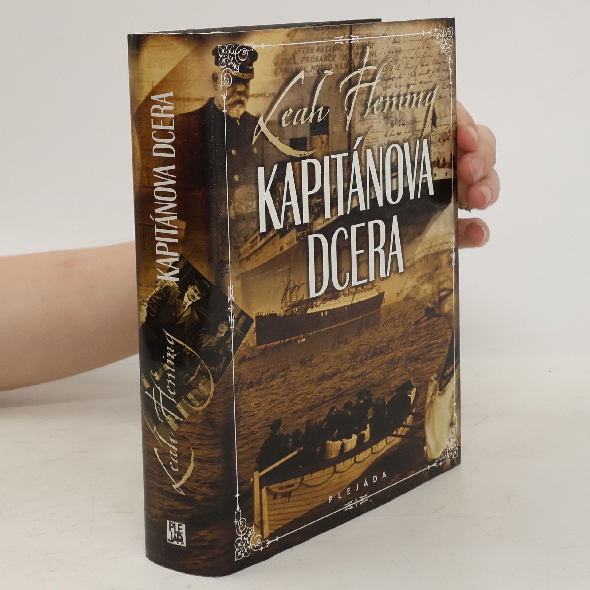 Leah Fleming Kapitánova dcera