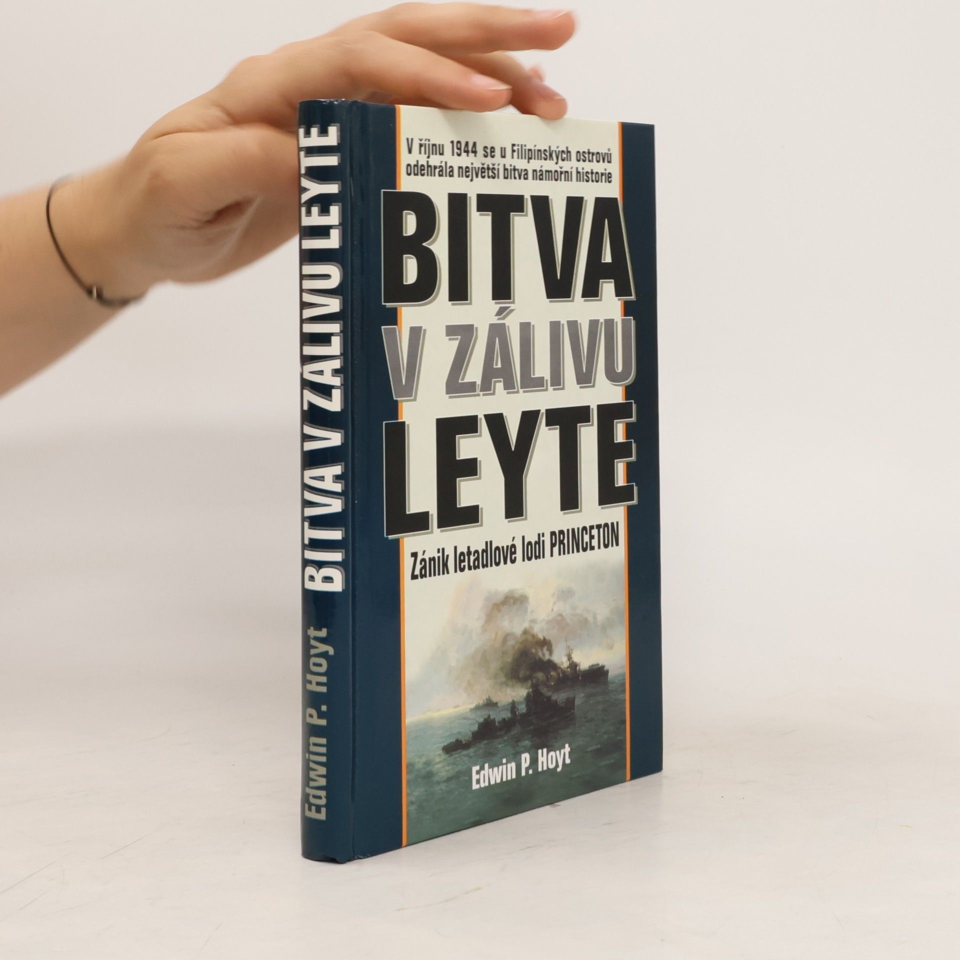 Edwin Palmer Hoyt Bitva v zálivu Leyte
