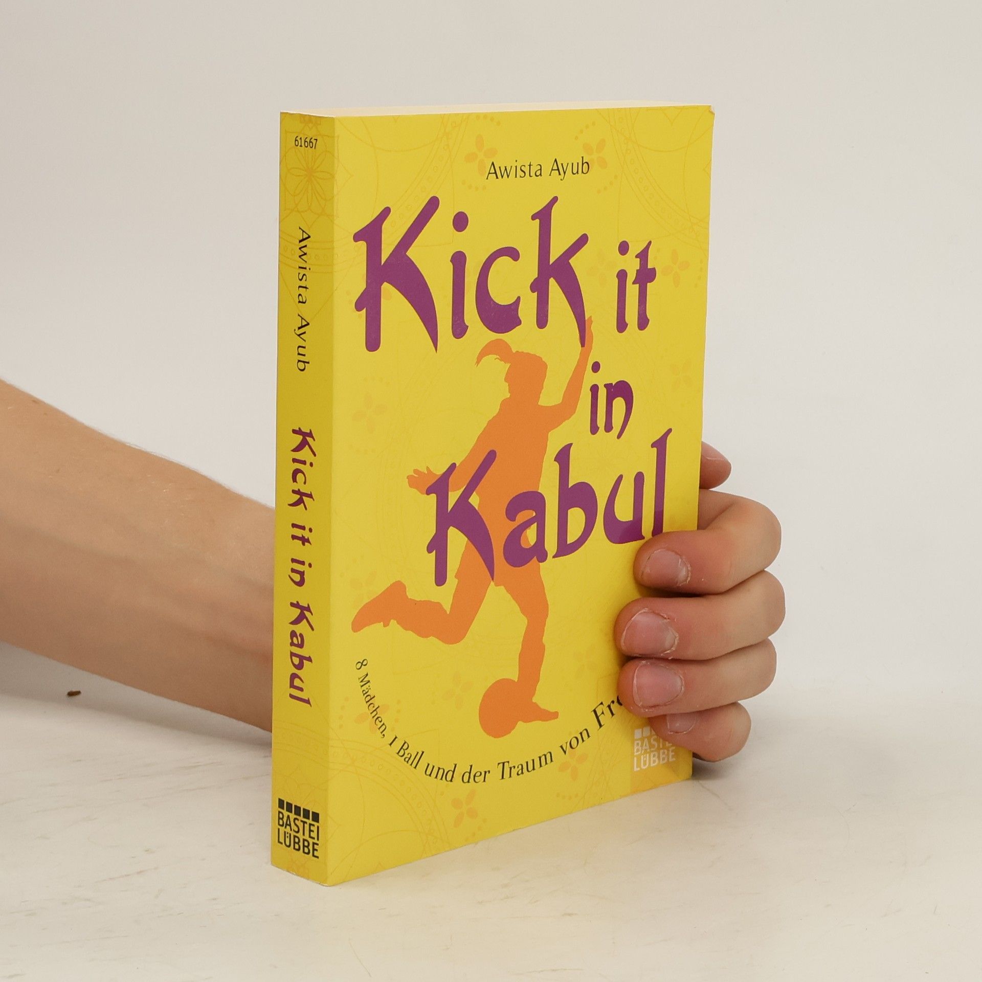 Awista Ayub Kick it in Kabul