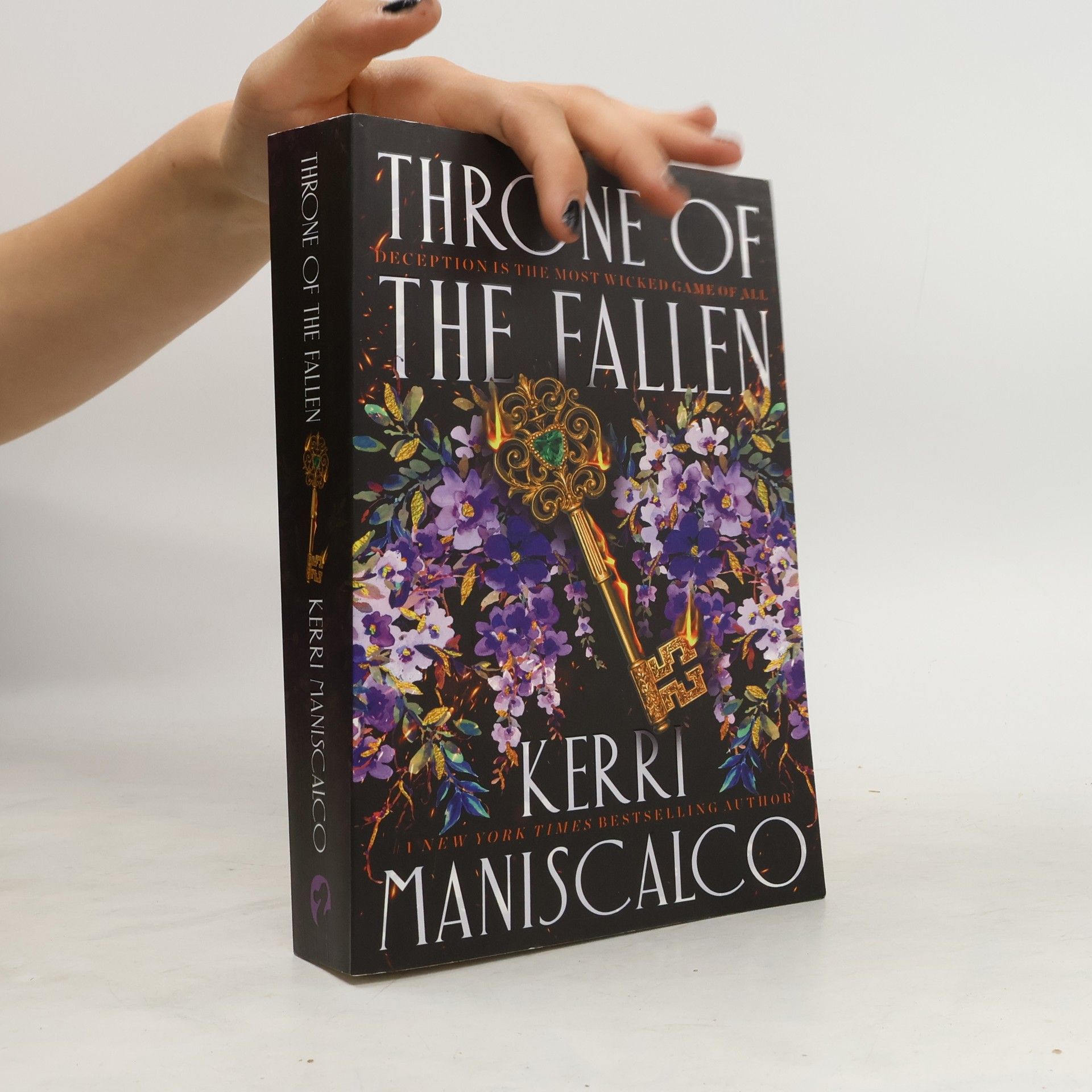 Kerri Maniscalco Throne of the Fallen
