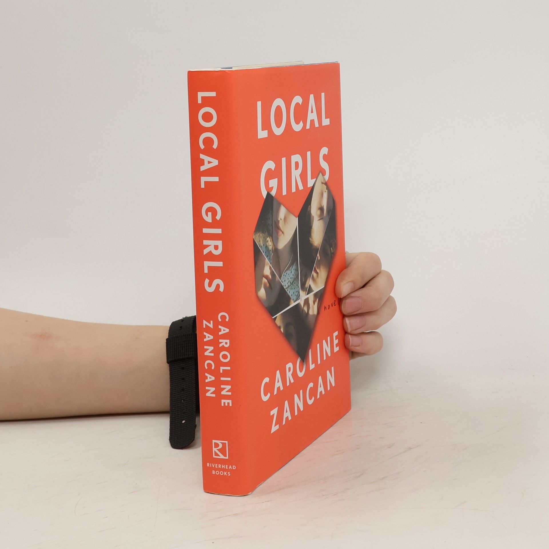 Caroline Zancan Local Girls