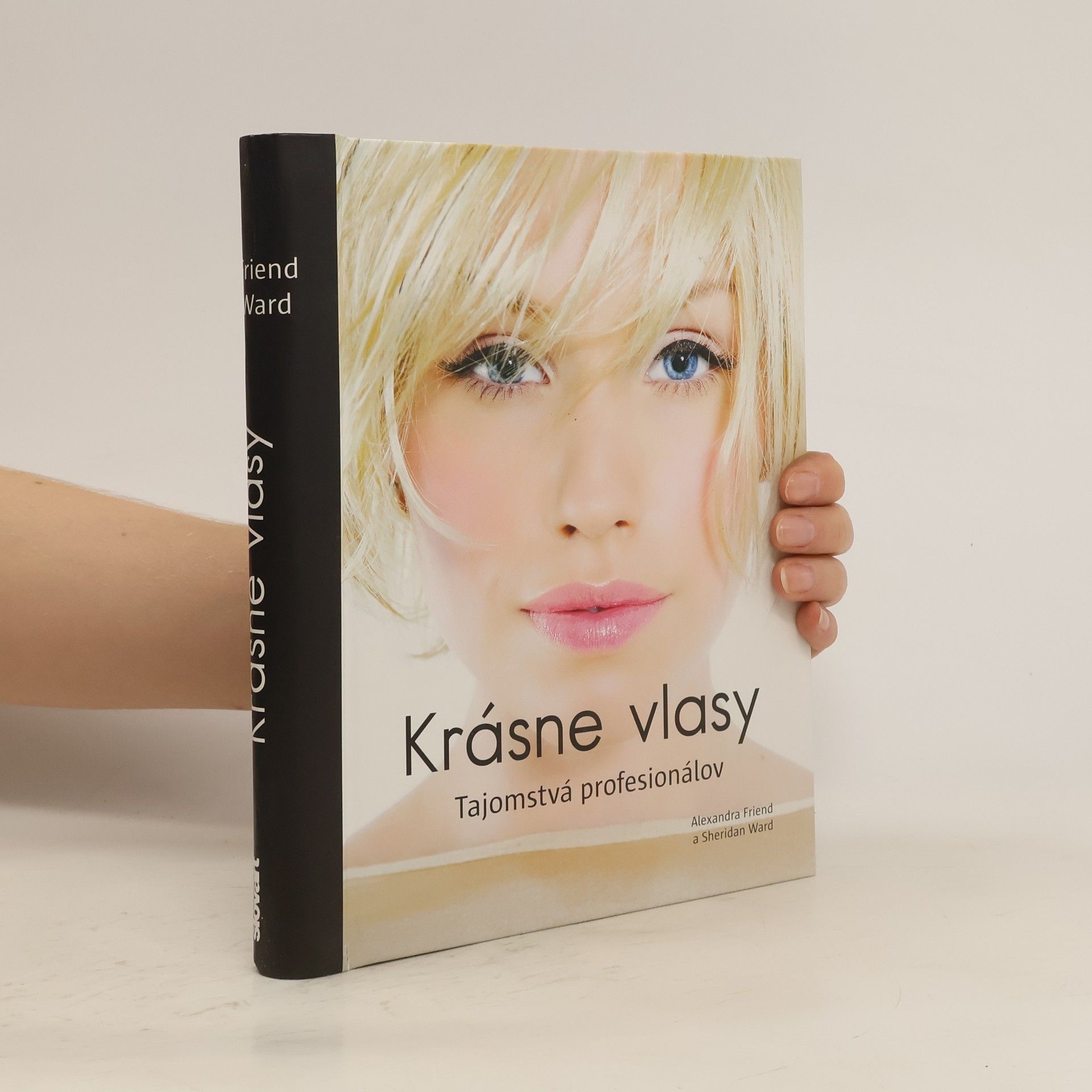 Alexandra Friend Krásne vlasy
