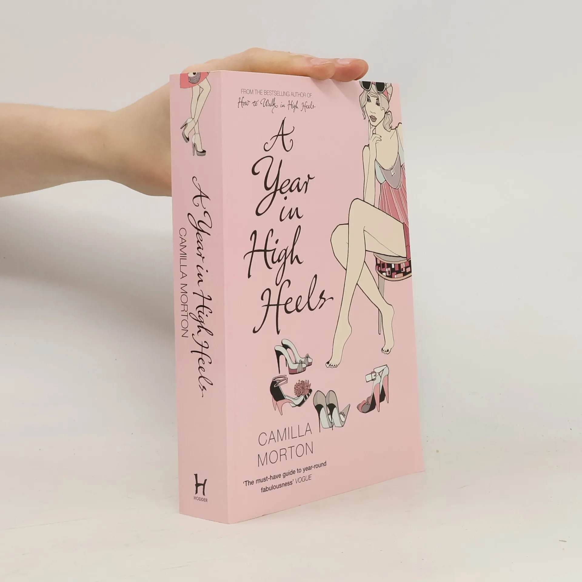A Year in High Heels | Book | Paperback | Camilla Morton | EN
