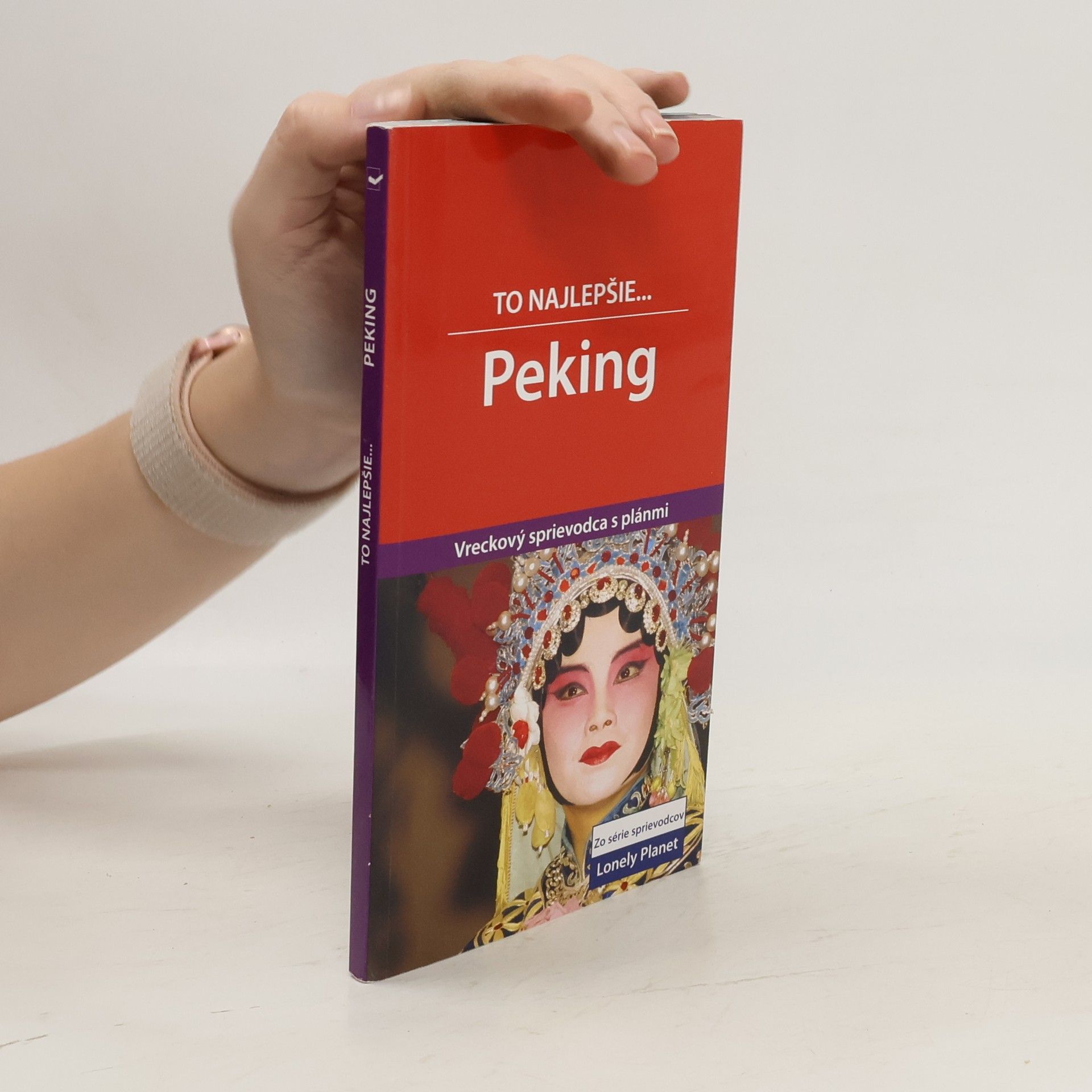 Eilís Quinn Peking