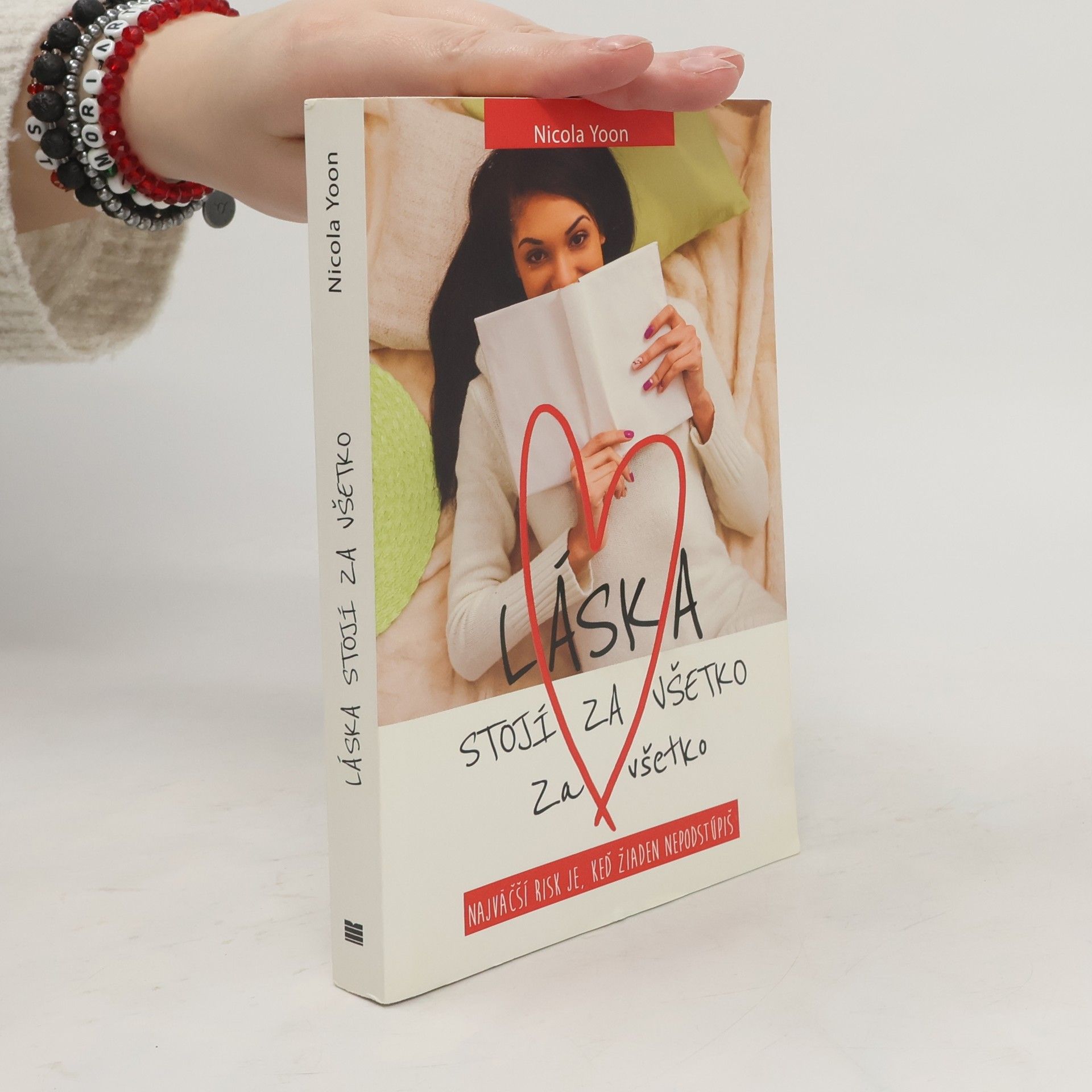 Nicola Yoon Láska stojí za všetko