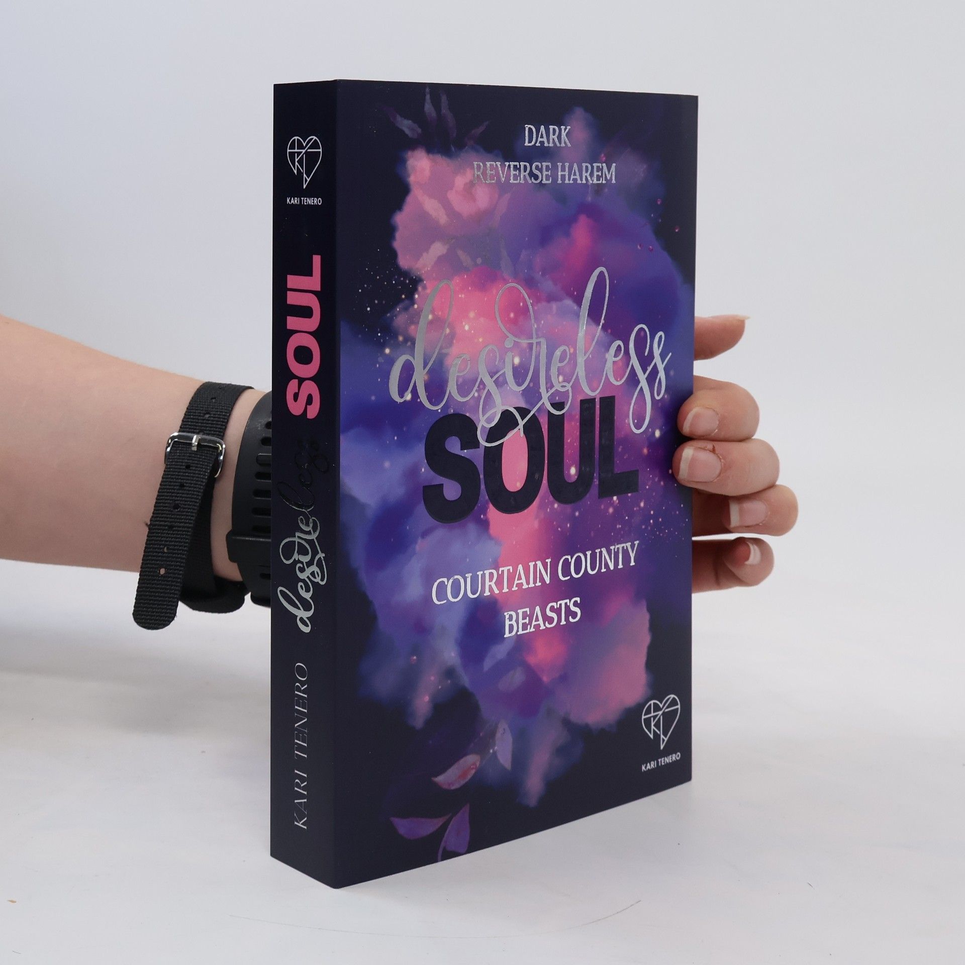 Kari Tenero Desireless Soul. Curtain County Beasts