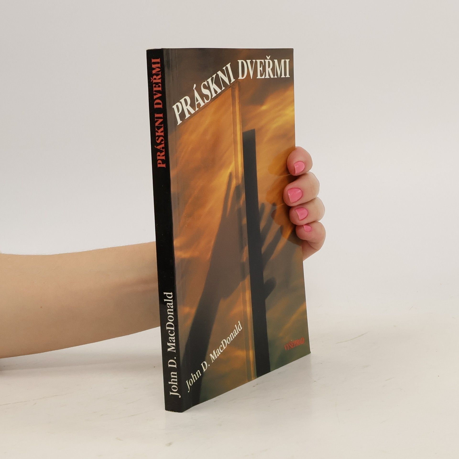 John D. MacDonald Práskni dveřmi