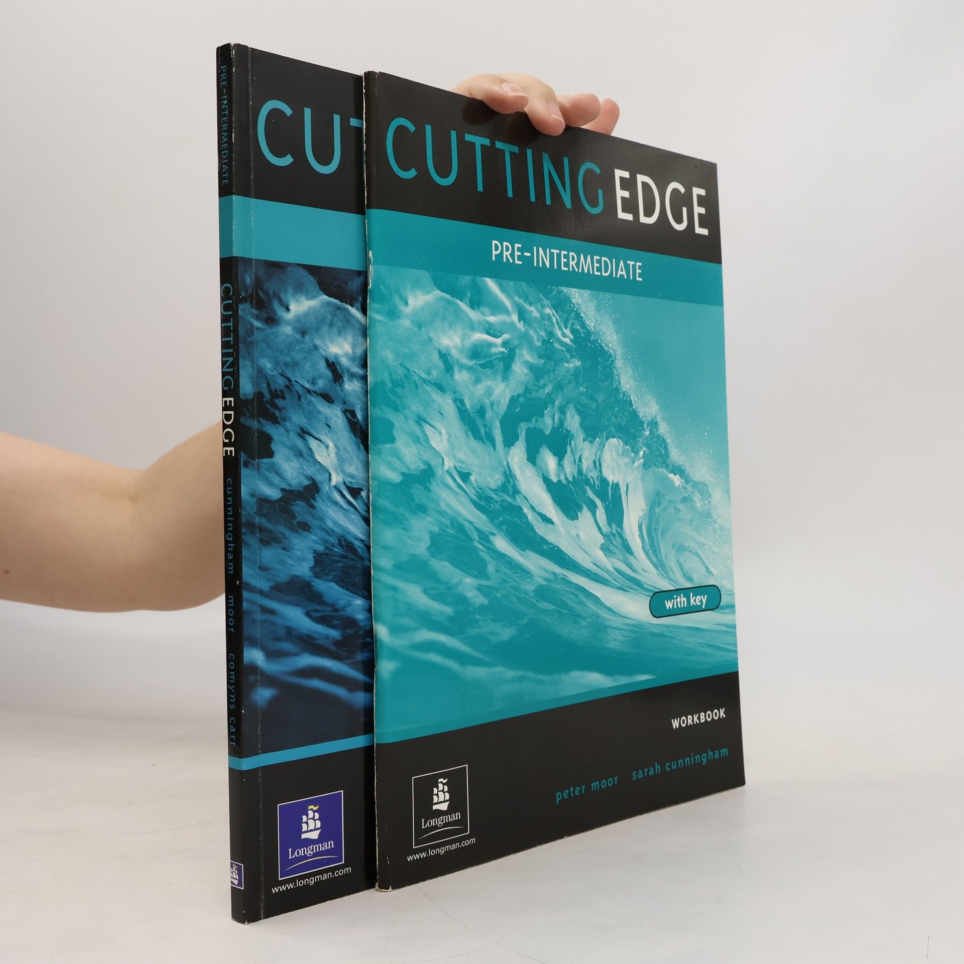 Sarah Cunningham New Cutting edge Pre-intermediate. Students' book. Workbook